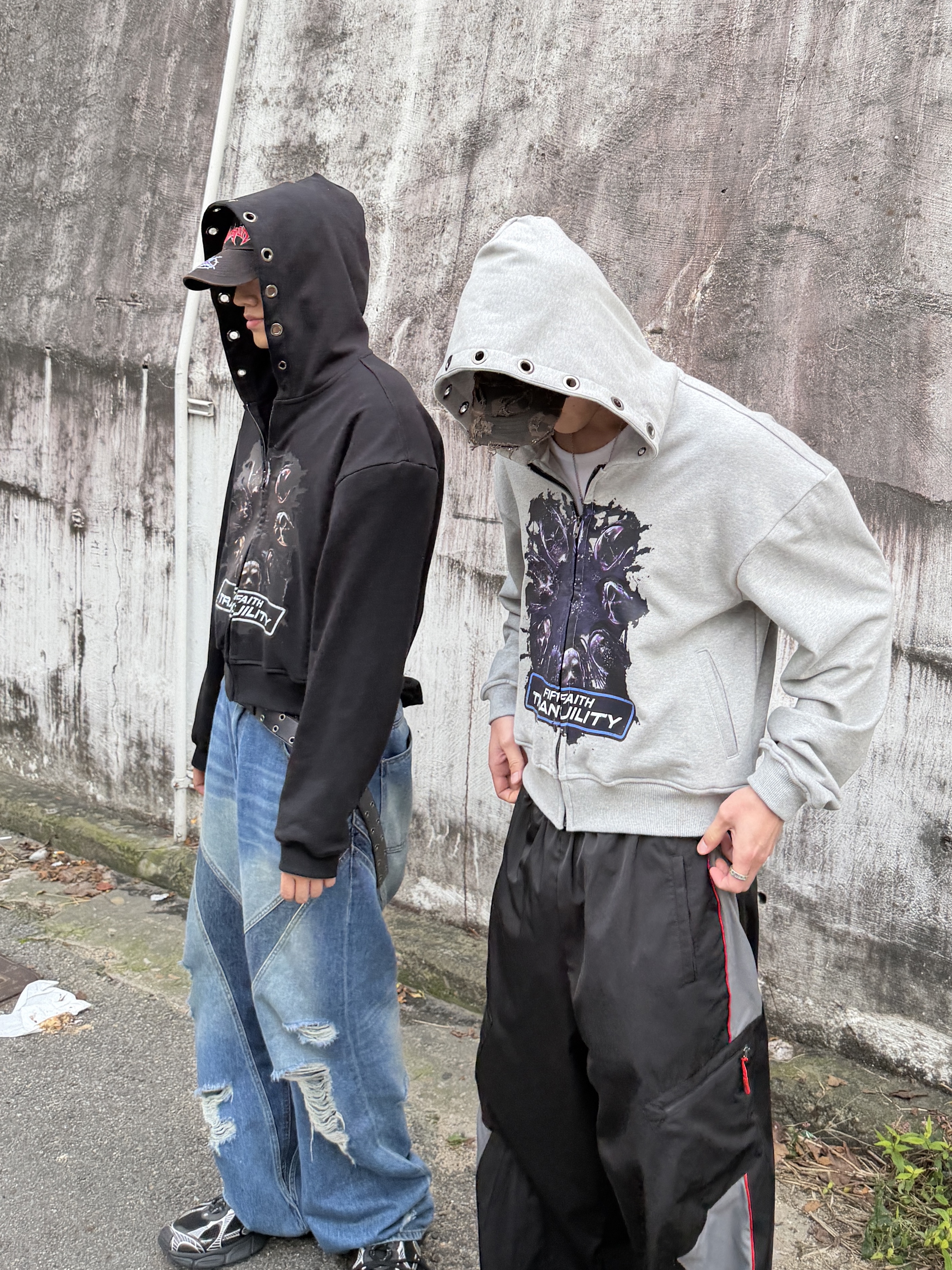 CSC Tranquility Hoodie Zip-Up Grey, Civision by CSC Interval Work Track Pants Black 착용 스타일 - 2