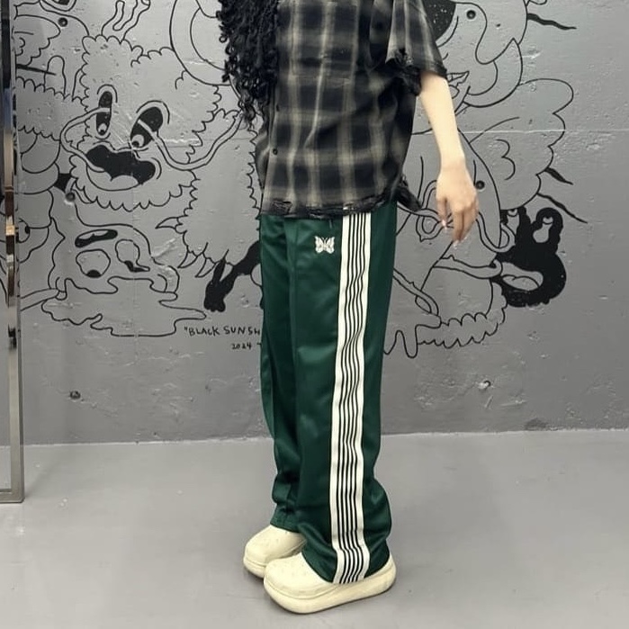 Needles x LHP Track Pants Poly Smooth Green - LHP Exclusive 착용 스타일 - 3