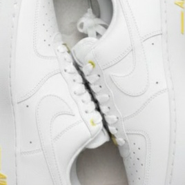 (W) Nike Air Force 1 '07 LX White Chrome Yellow 착용 스타일