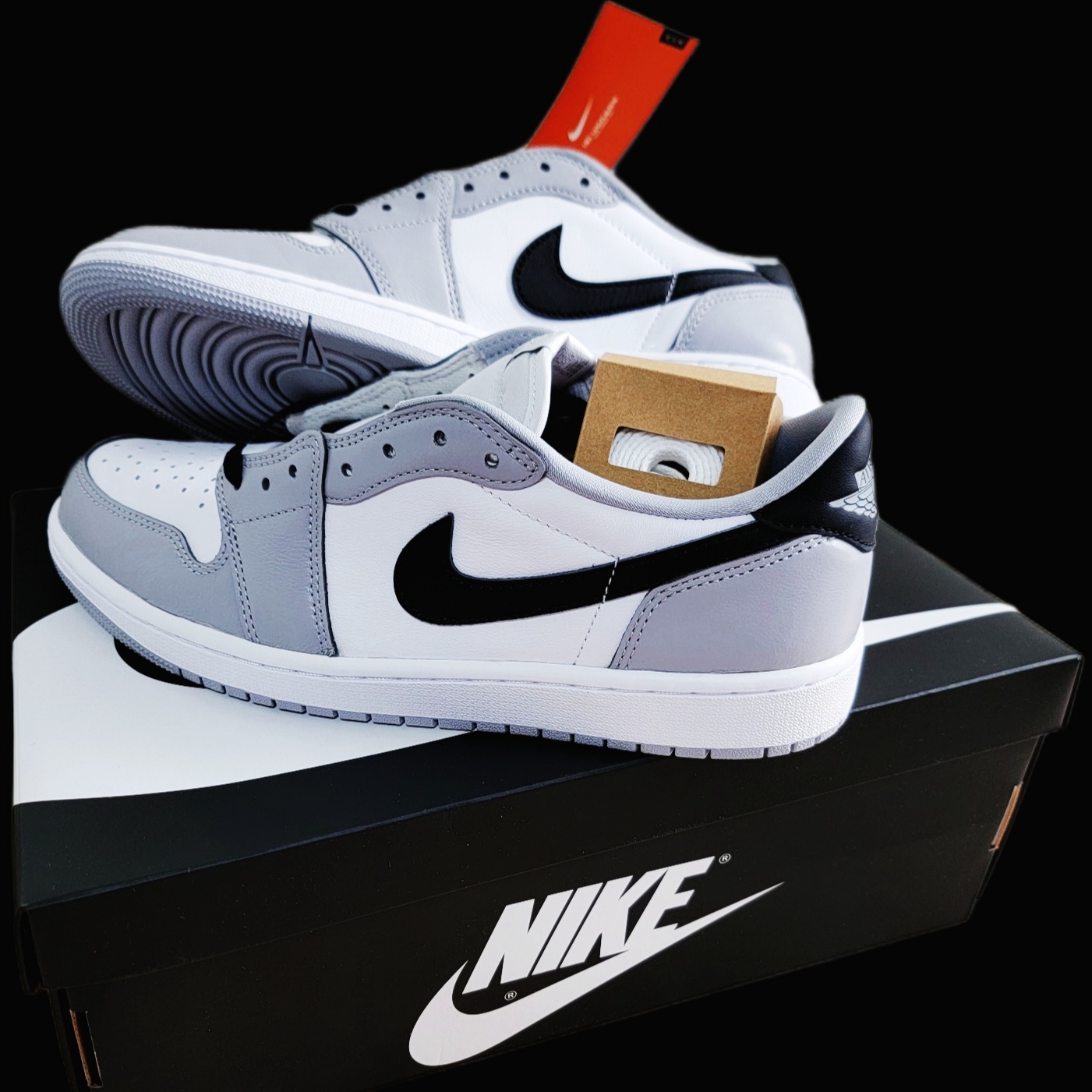 Jordan 1 Retro Low OG Wolf Grey and White 착용 스타일