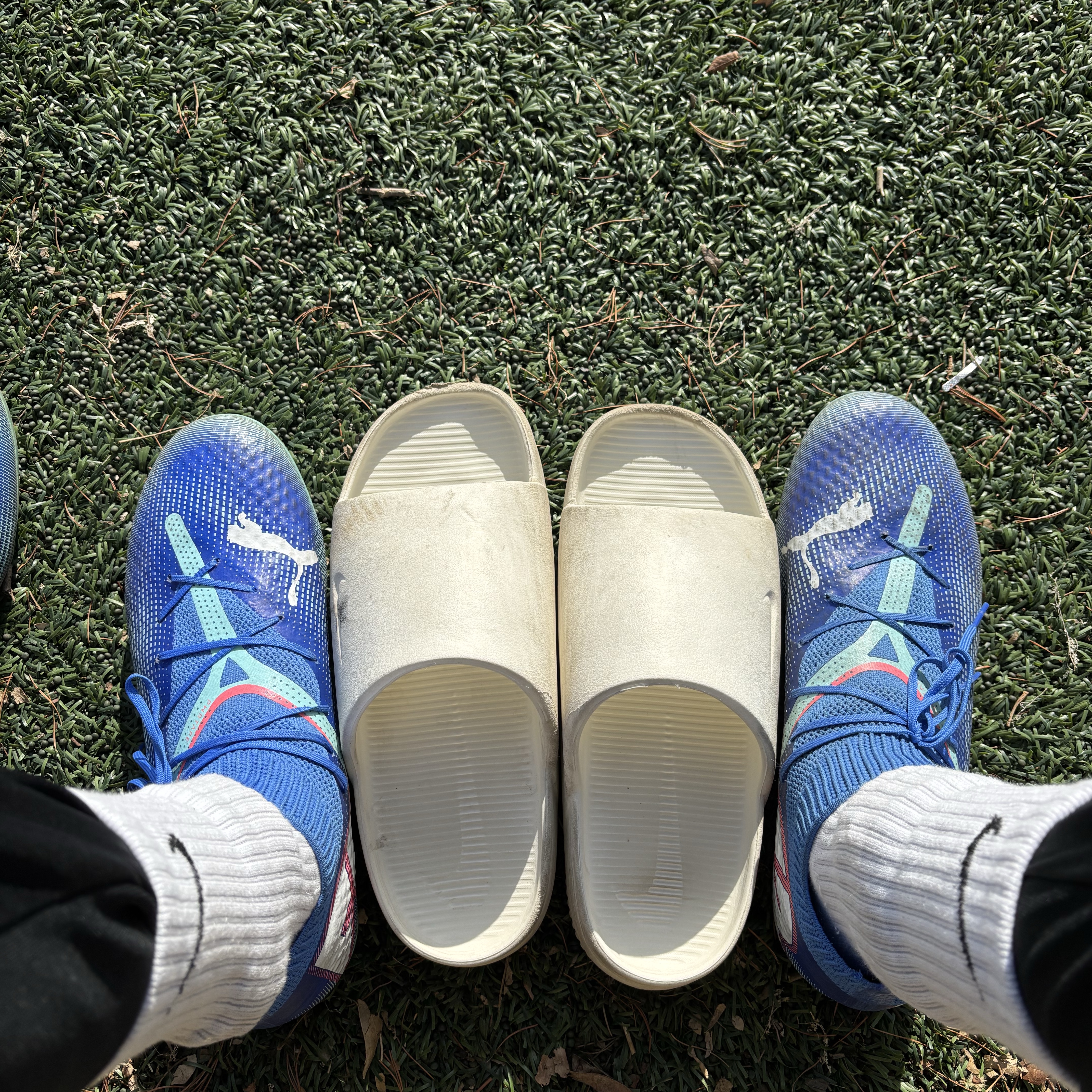 Puma Future 7 Pro MG Bluemazing White, Nike Calm Slide Sail 착용 스타일