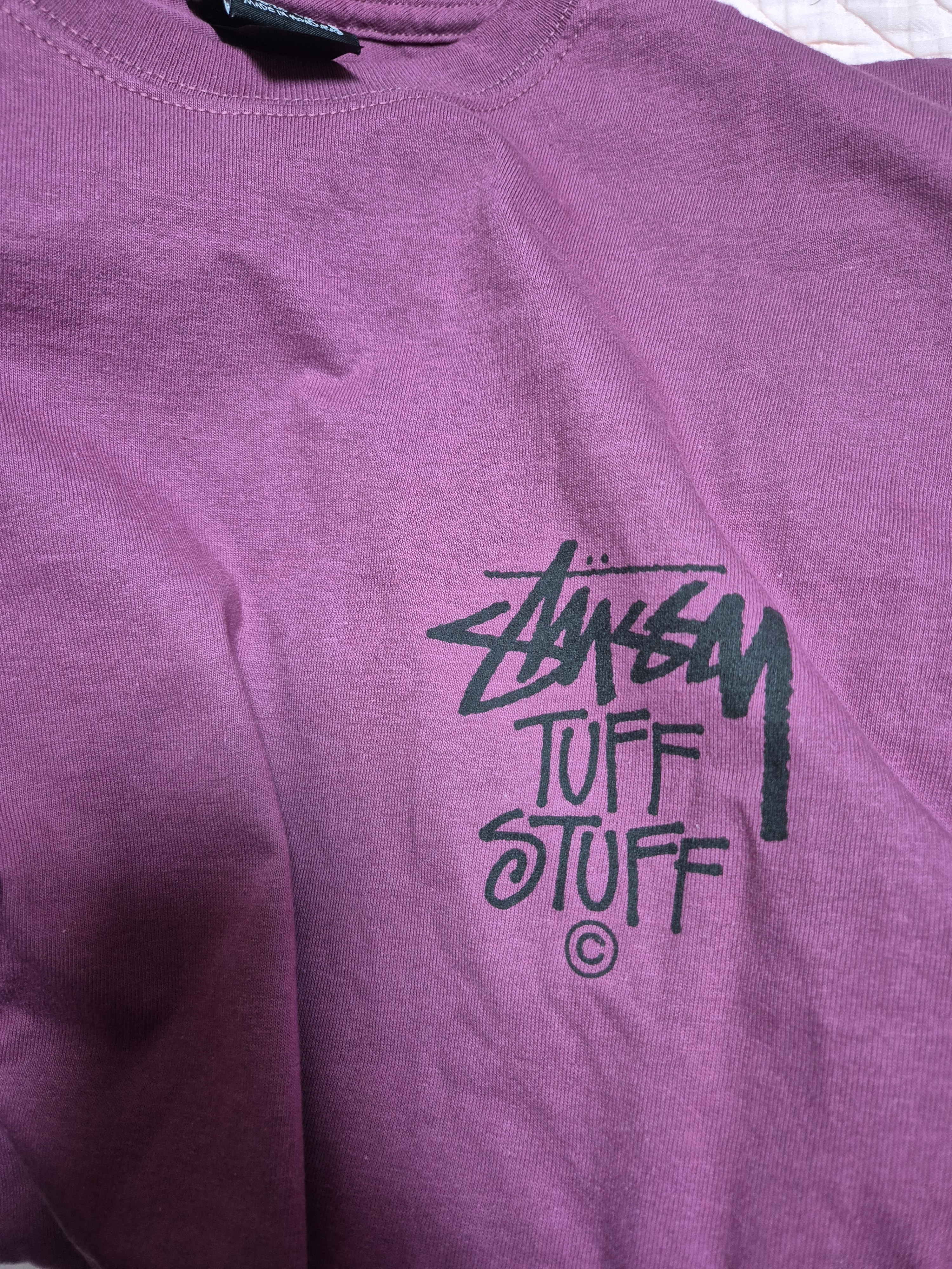 Stussy Tuff Stuff T-Shirt Berry 착용 스타일