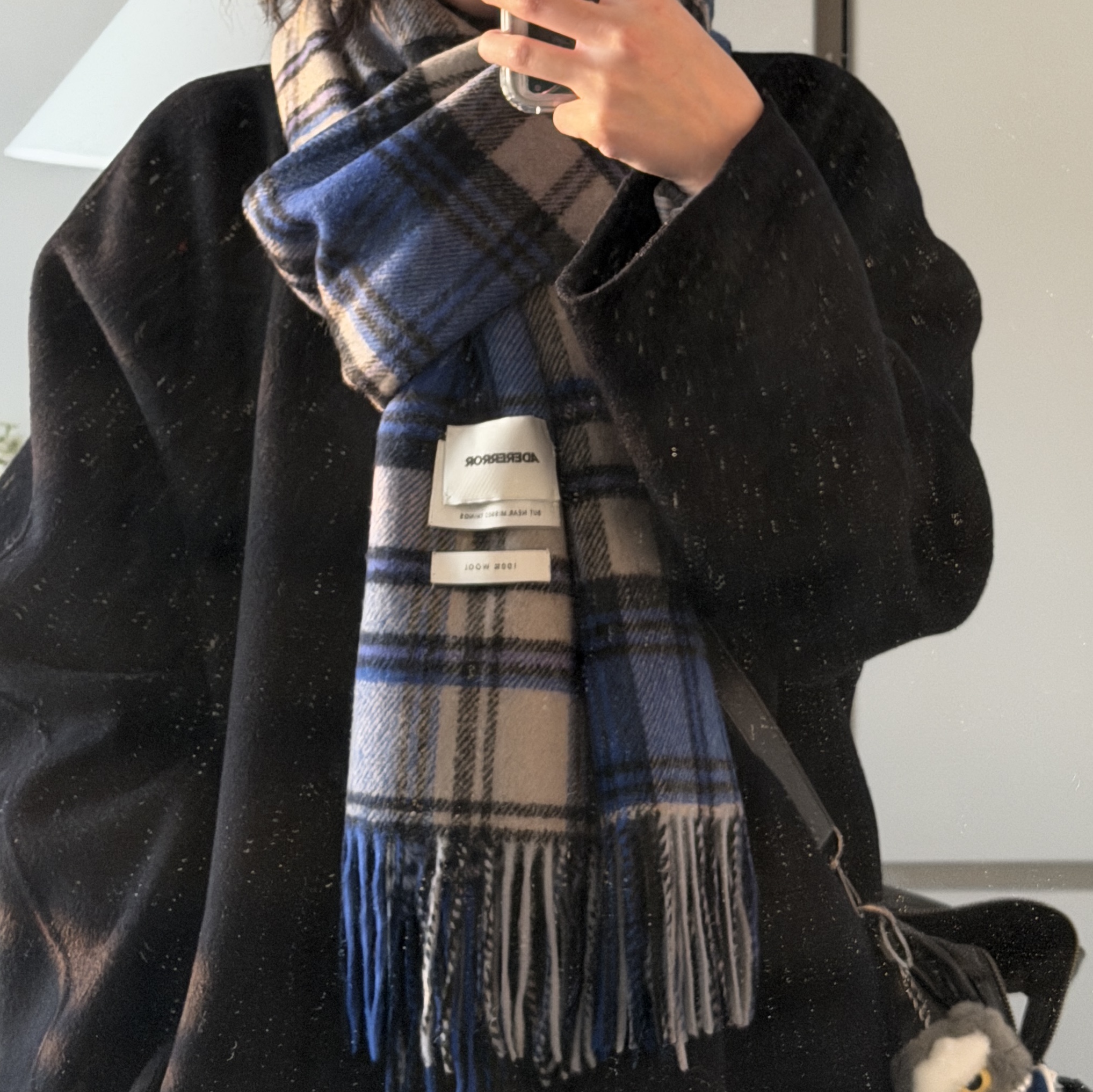 Ader Error Revint Plaid Muffler Z-Blue 착용 스타일 - 2