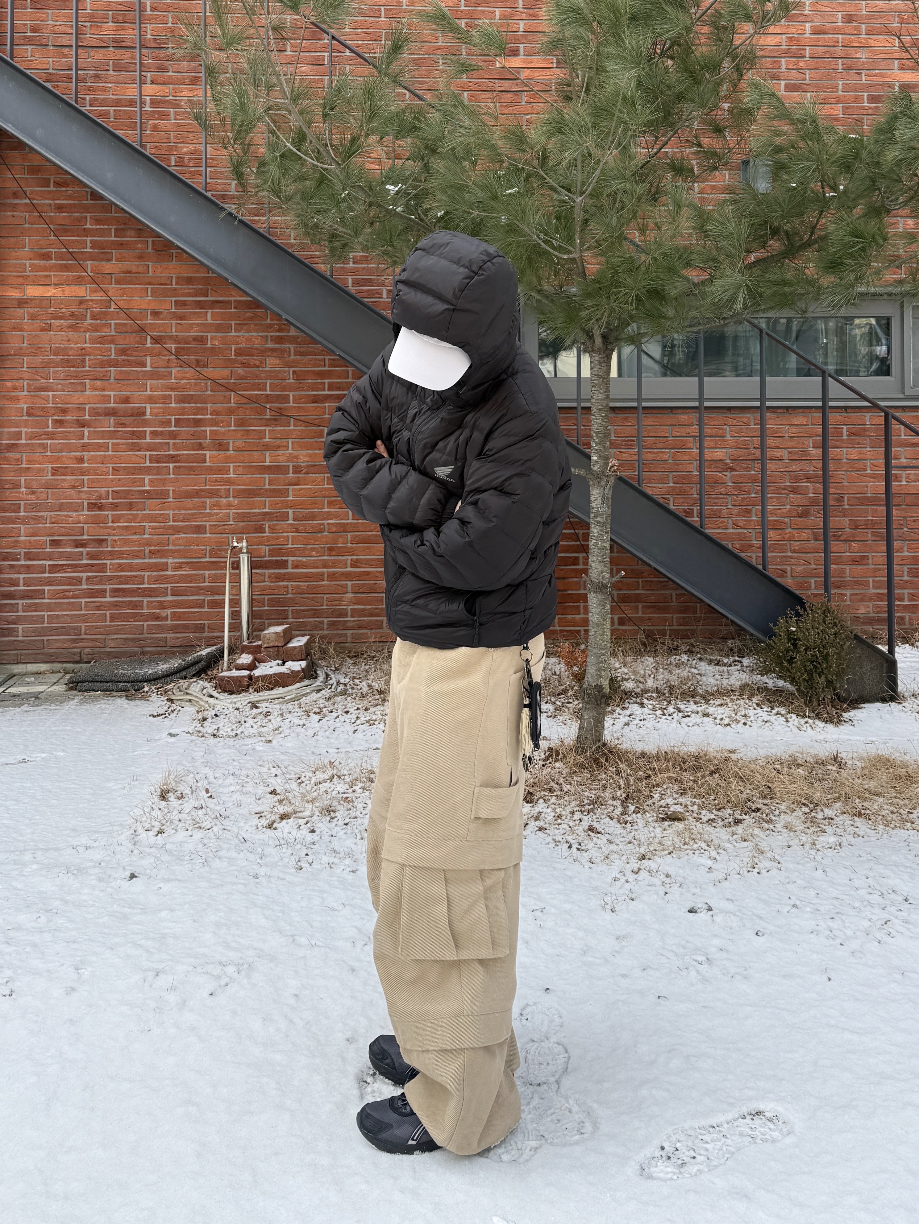 Honda H-Tech Storm Shield Parka Black, Kamien Titan Baggy Pants Beige 착용 스타일 - 2