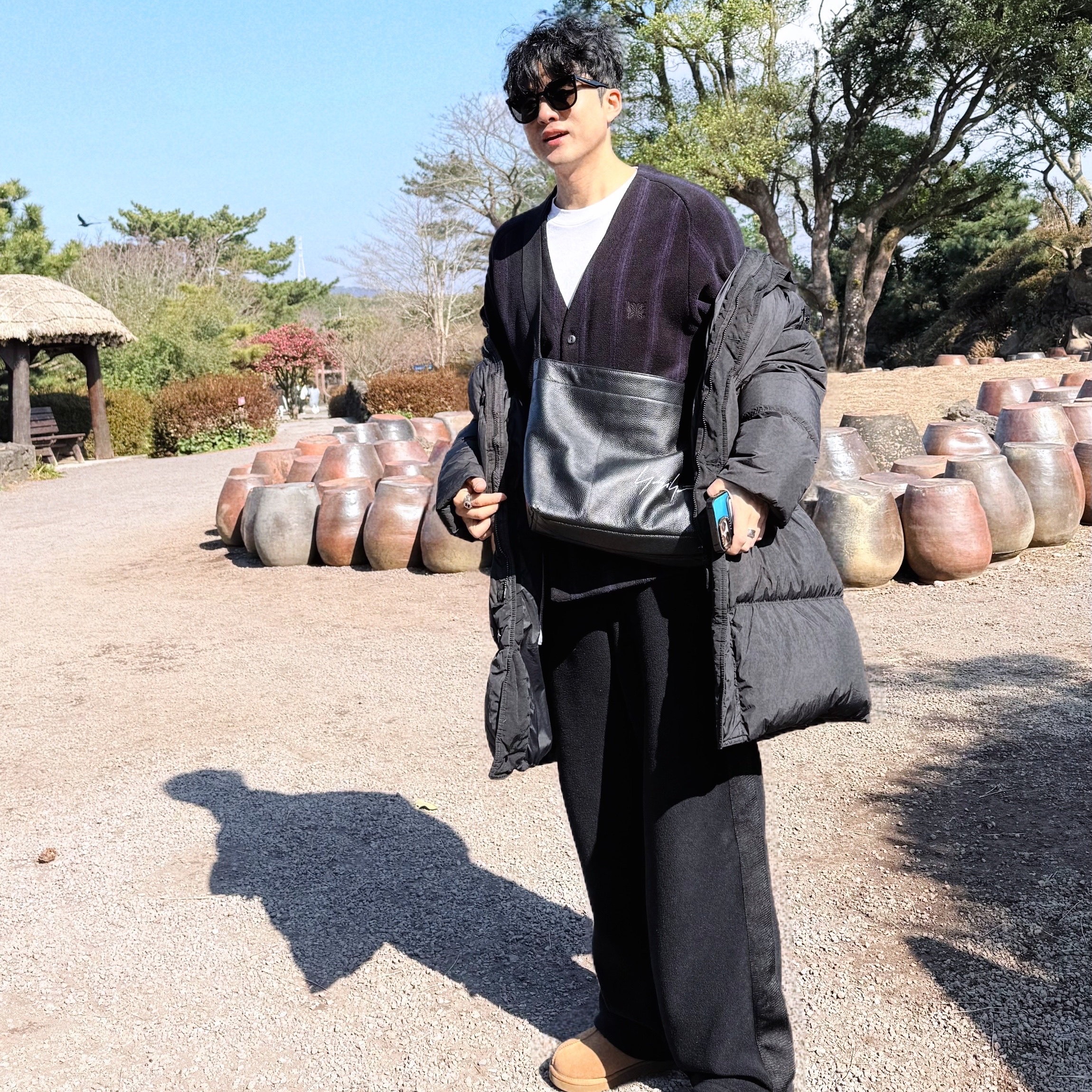 Uniqlo x Needles Fleece Wide Pants Black - KR, Uniqlo x Needles Fleece Oversized Cardigan Black - KR 착용 스타일 - 2