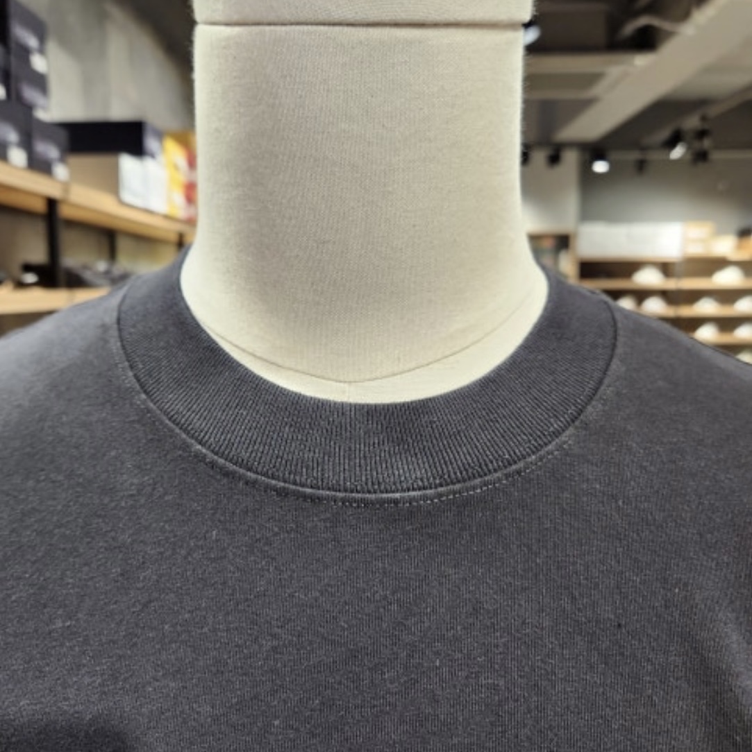 Carhartt WIP Arcan Short Sleeve T-Shirt Black 착용 스타일 - 4