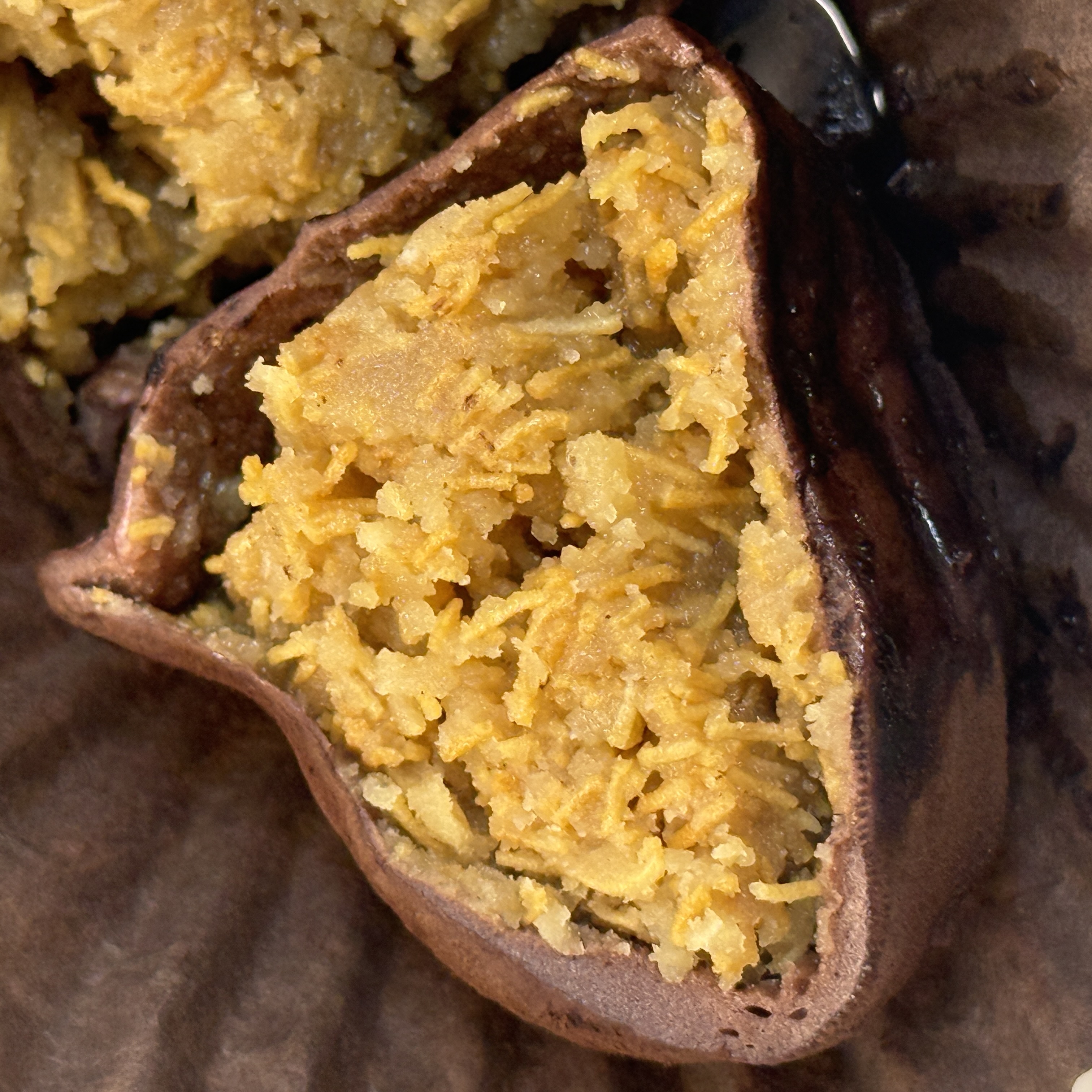 [KREAM 단독] tongtonge Dubai Style Chewy Cookies Pistachio Set 착용 스타일 - 3