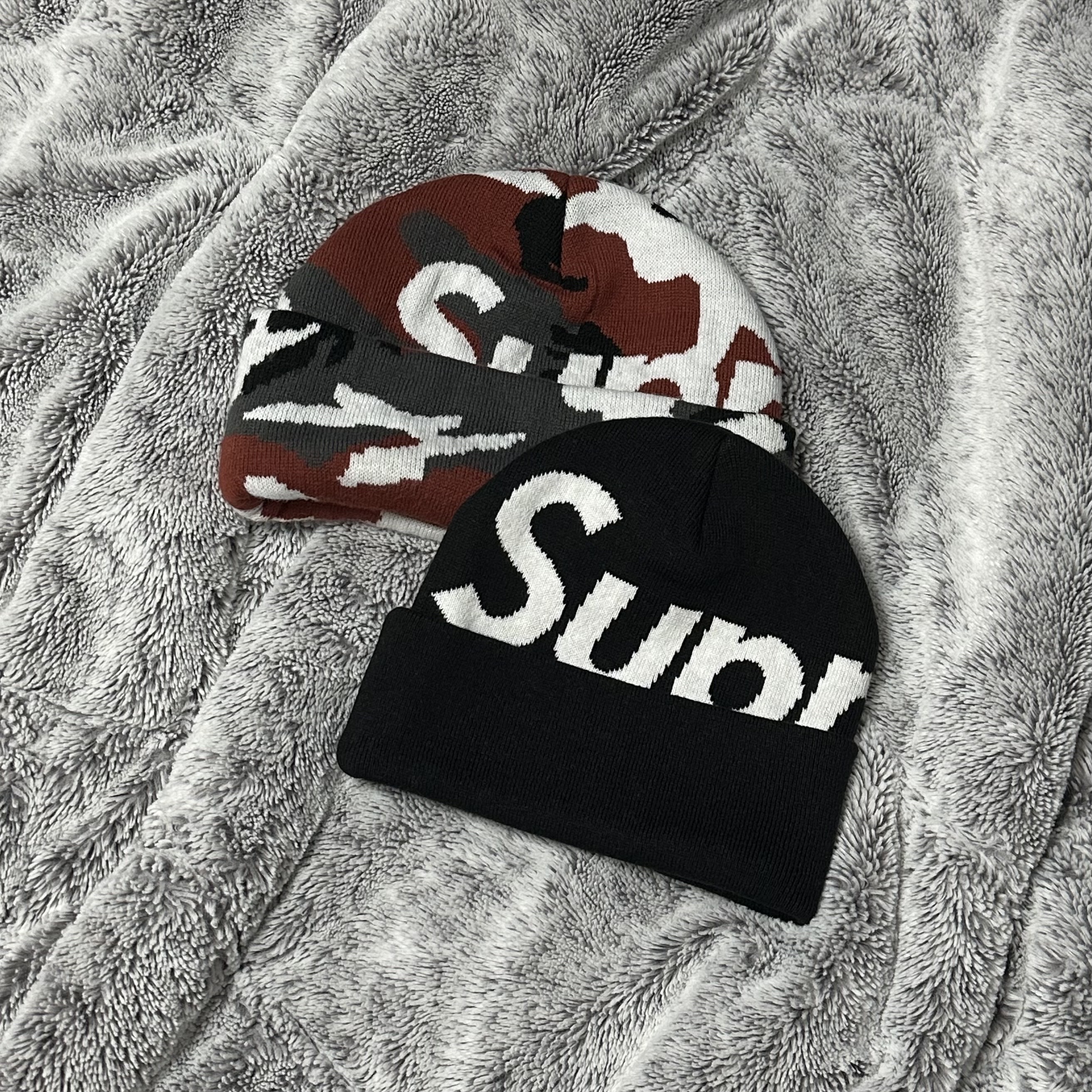 Supreme Big Logo Beanie Black, Supreme Camo Big Logo Beanie Red Camo - 25FW 착용 스타일
