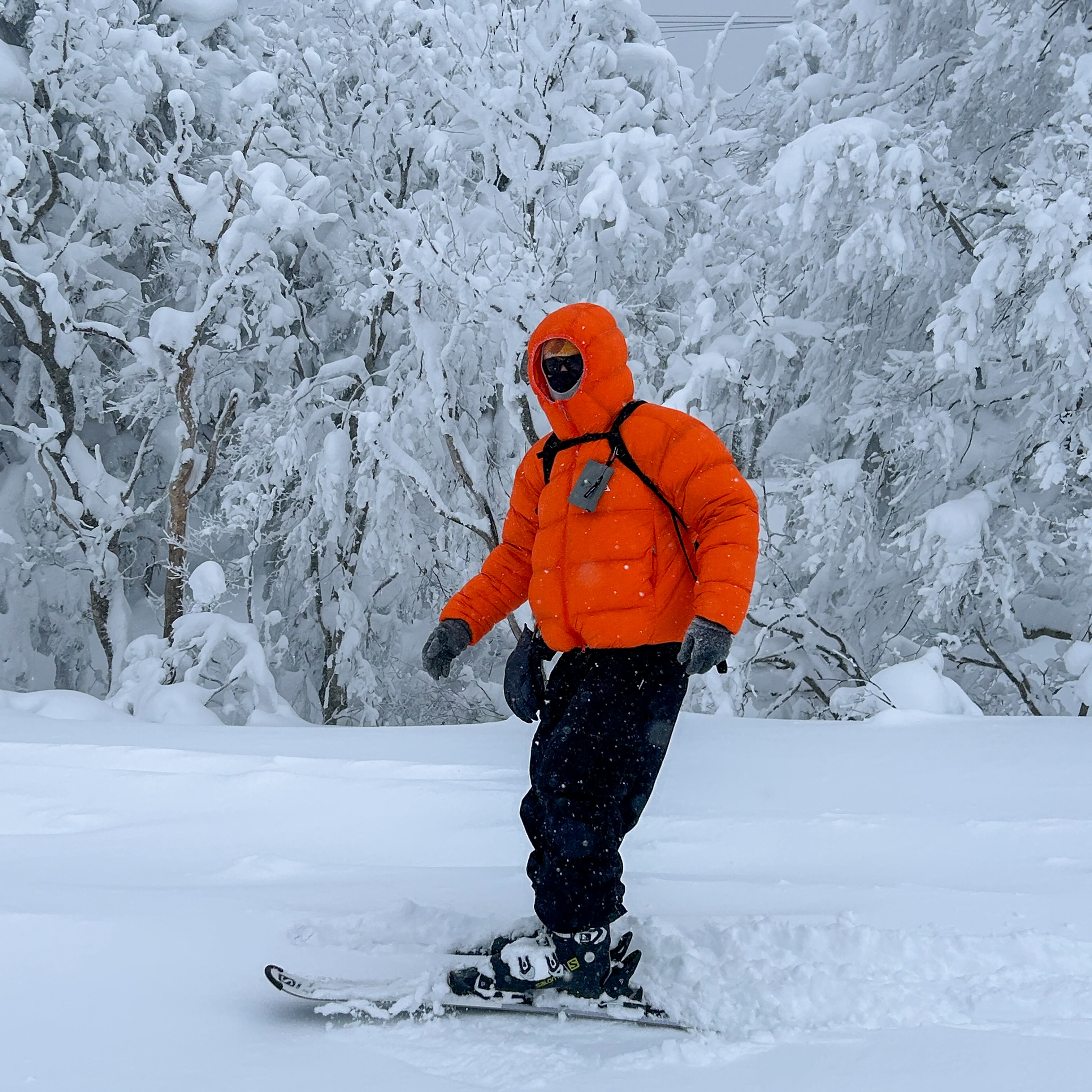 Nike ACG Therma-Fit ADV Lunar Lake Loose Hooded Jacket Safety Orange Summit White - Asia, Oakley Eye Jacket Redux Matte Black Frame Prizm Grey Lenses High Bridge Fit 착용 스타일 - 2