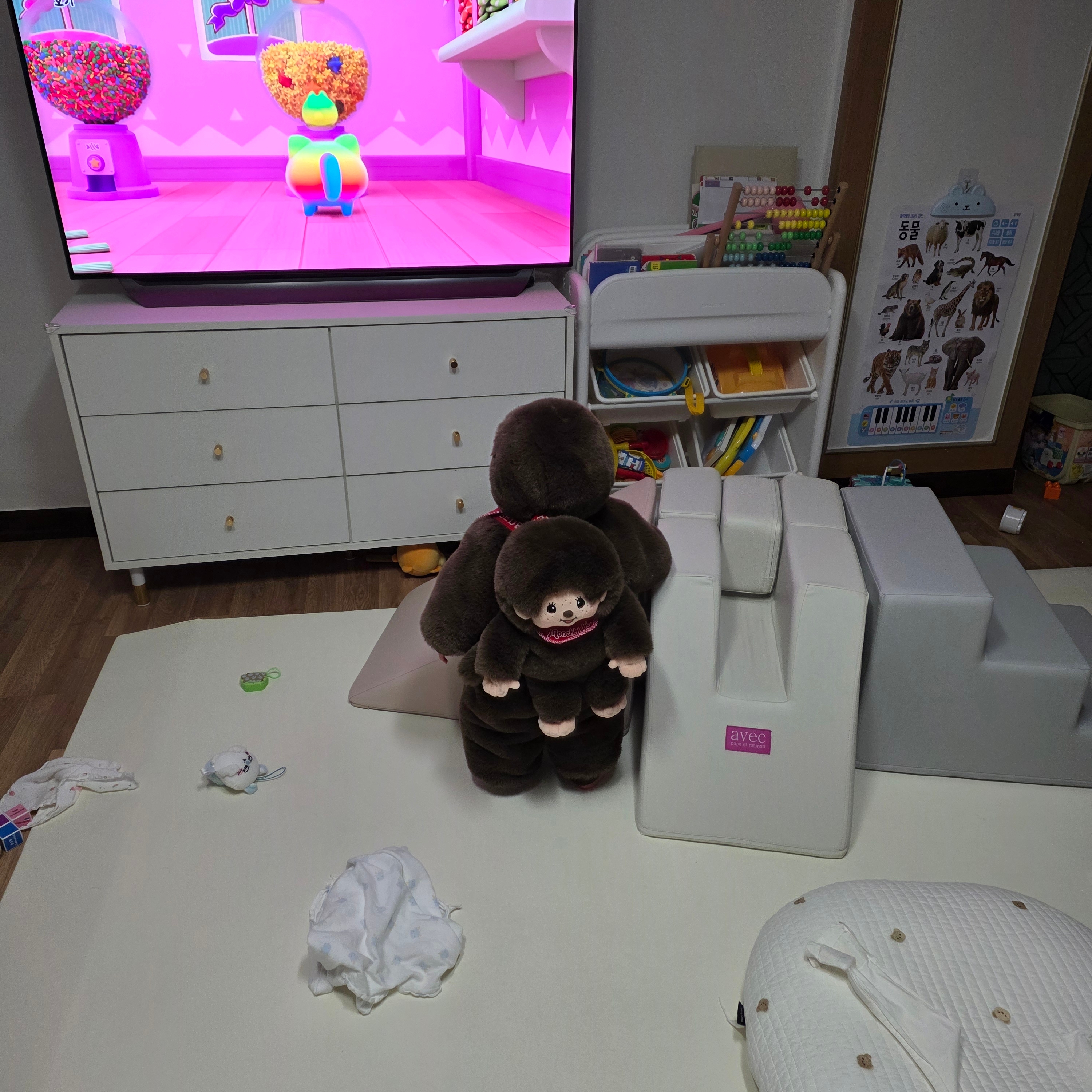 (Kids) Monchhichi x Bebe De Pino Fur Hat Brown, (Kids) Monchhichi x Bebe De Pino Bib Set Multi 착용 스타일 - 5