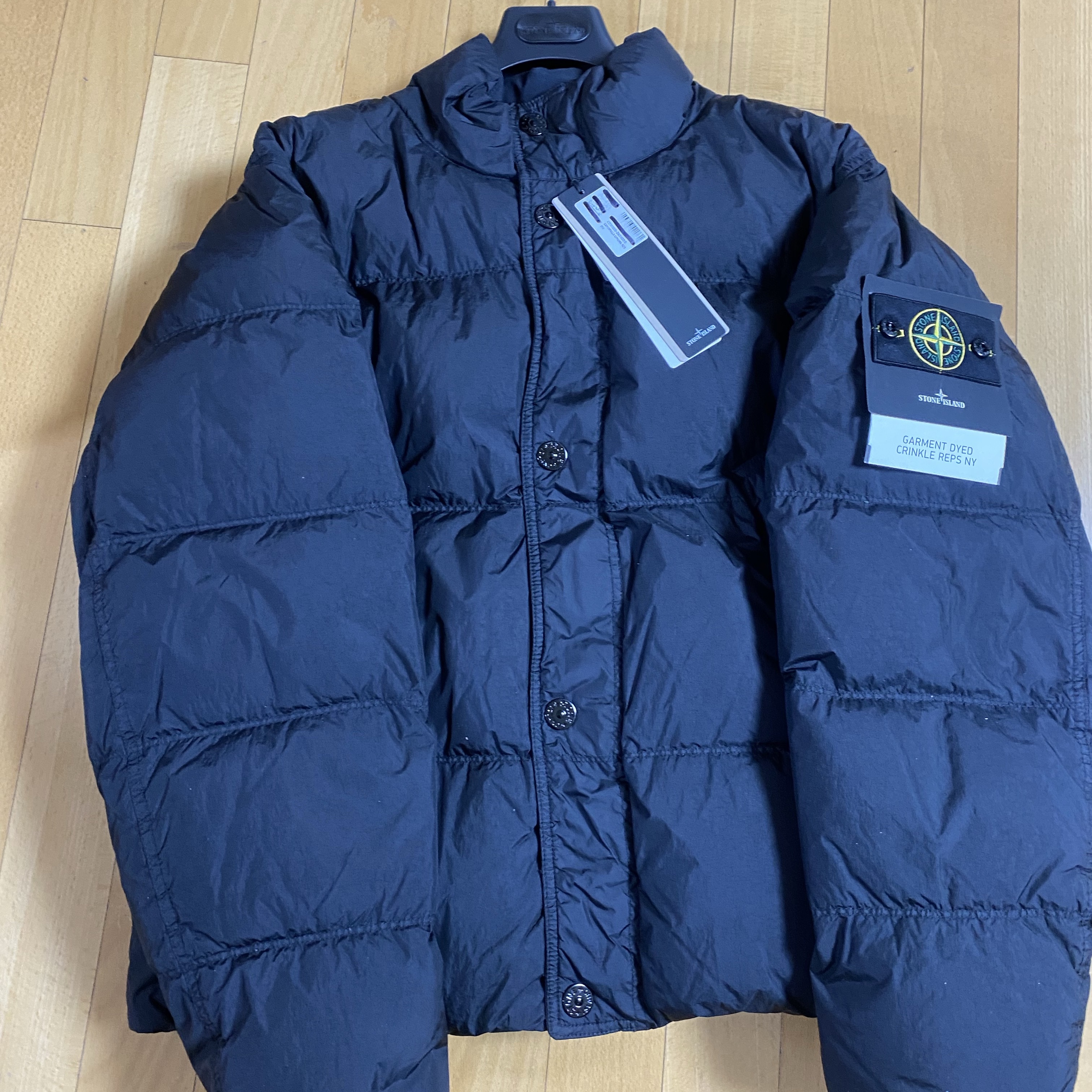 Stone Island 4100012 Crinkle Reps NY Recycled Nylon Wind Resistant Down Parka Black - 25FW 착용 스타일