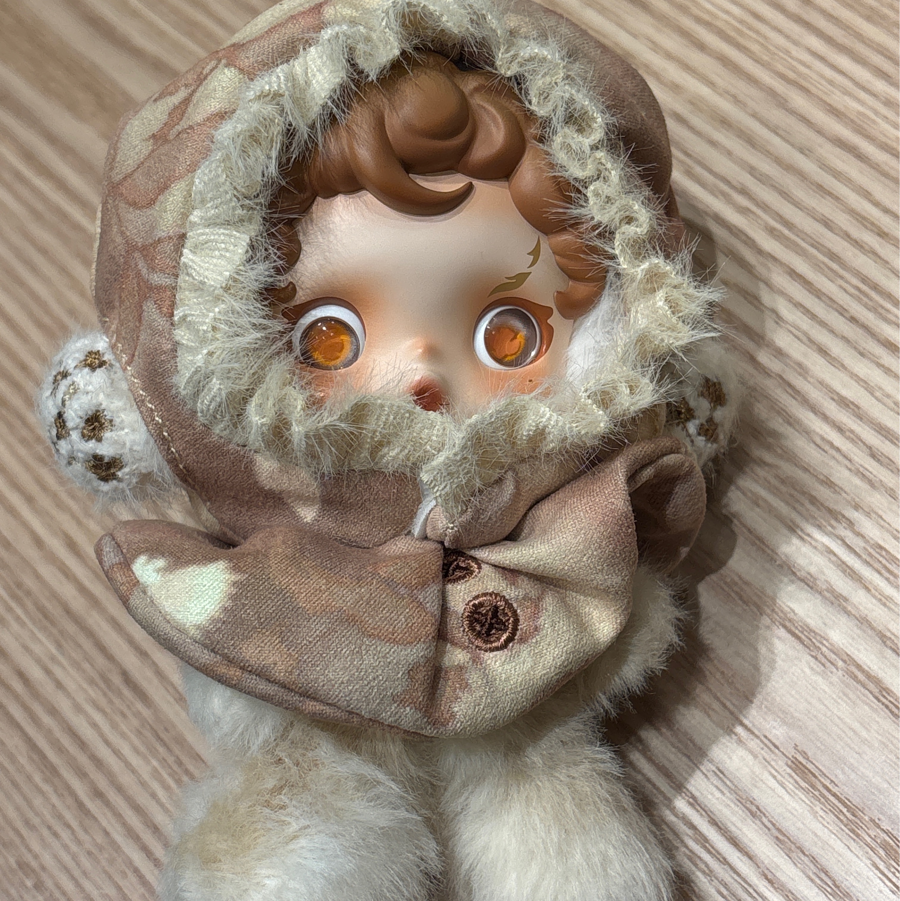 Pop Mart Skullpanda L’Impressionnisme Series Plush Doll Amber (Opened Case) 착용 스타일