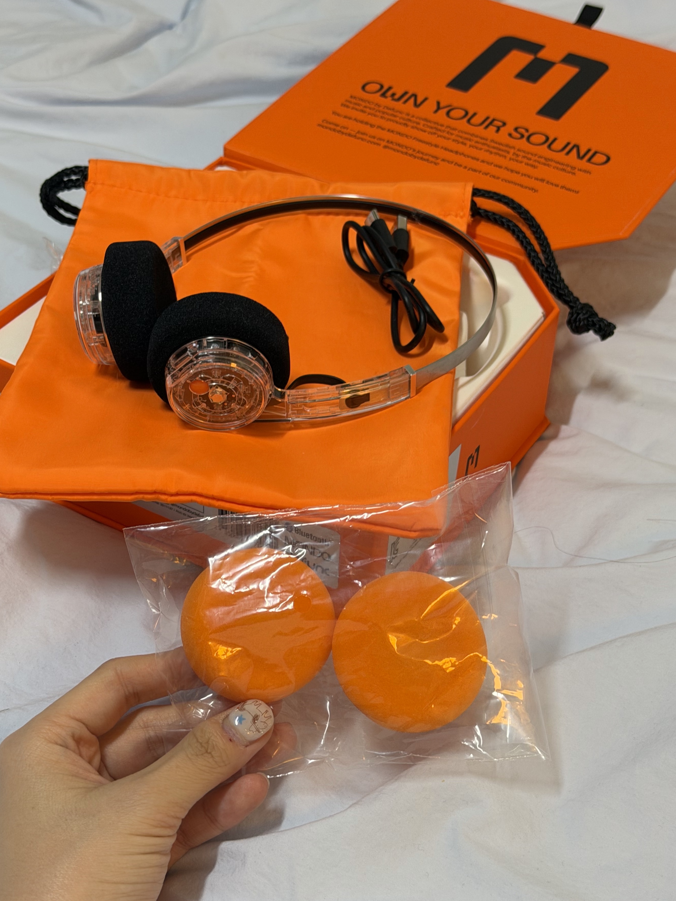 MONDO Freestyle On Ear Headphone Transparent 착용 스타일 - 4