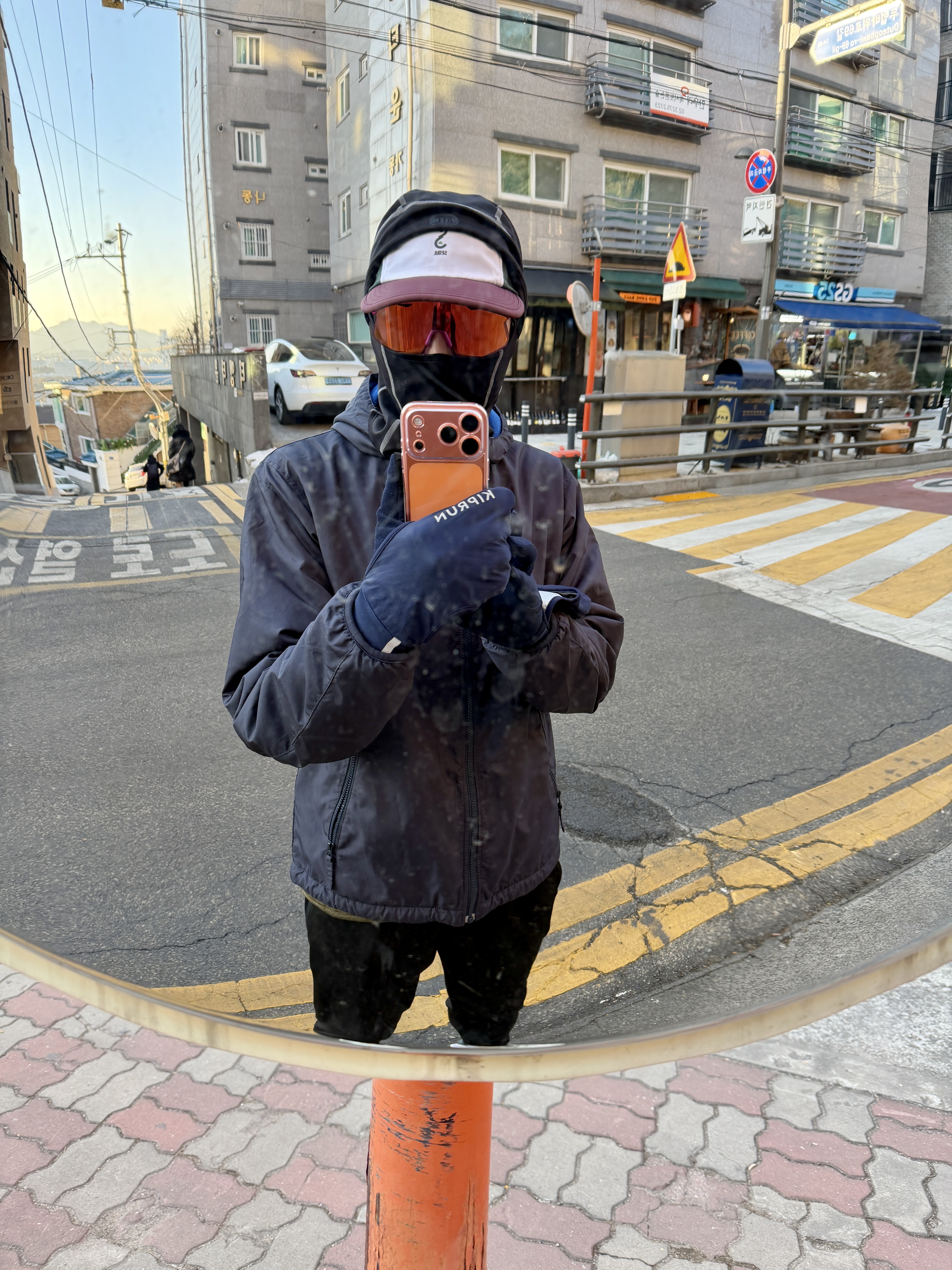 100% Hypercraft SQ Soft Tact Black Hiper Red Multilayer Mirror Lens 착용 스타일 - 1