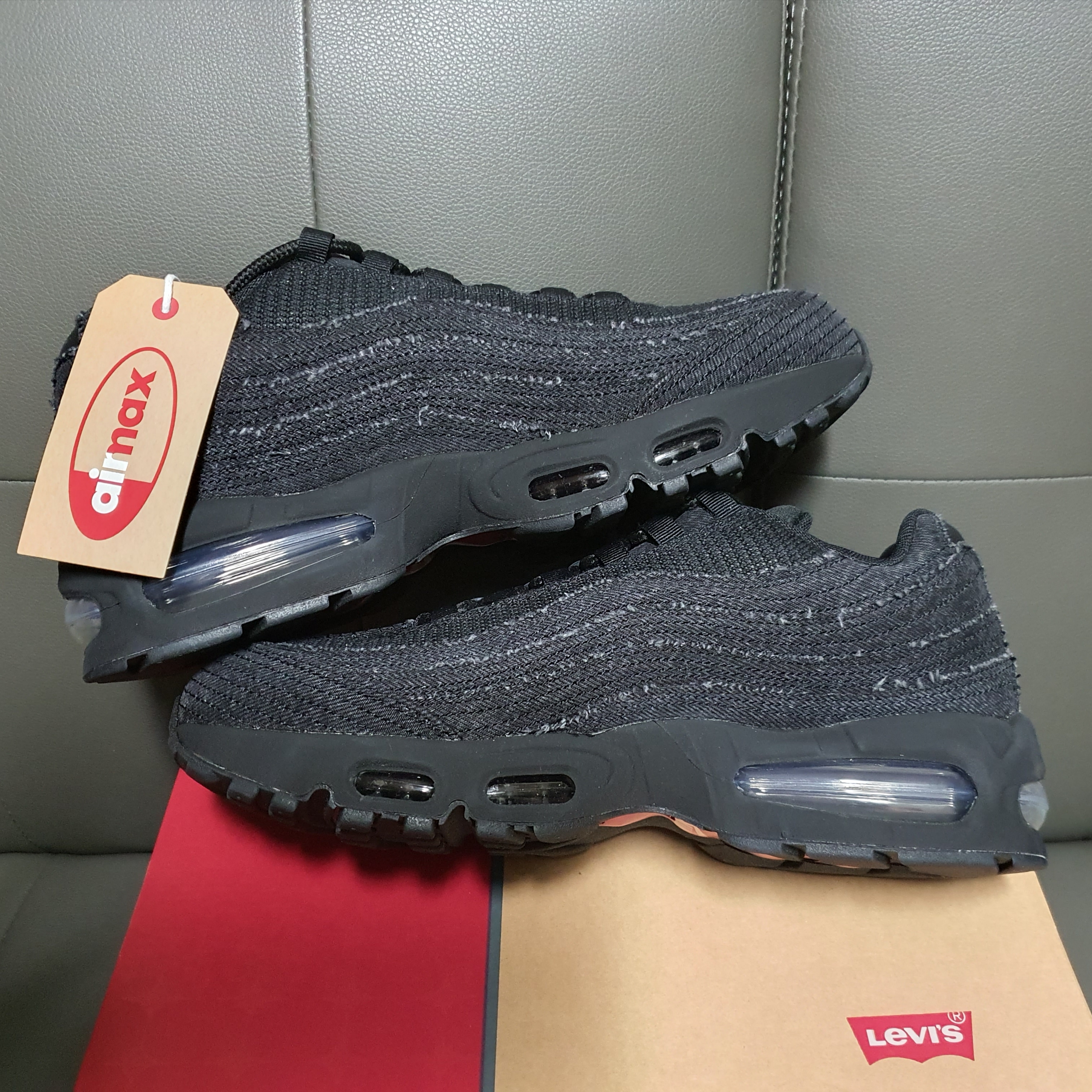 Nike x Levi's Air Max 95 Black 착용 스타일