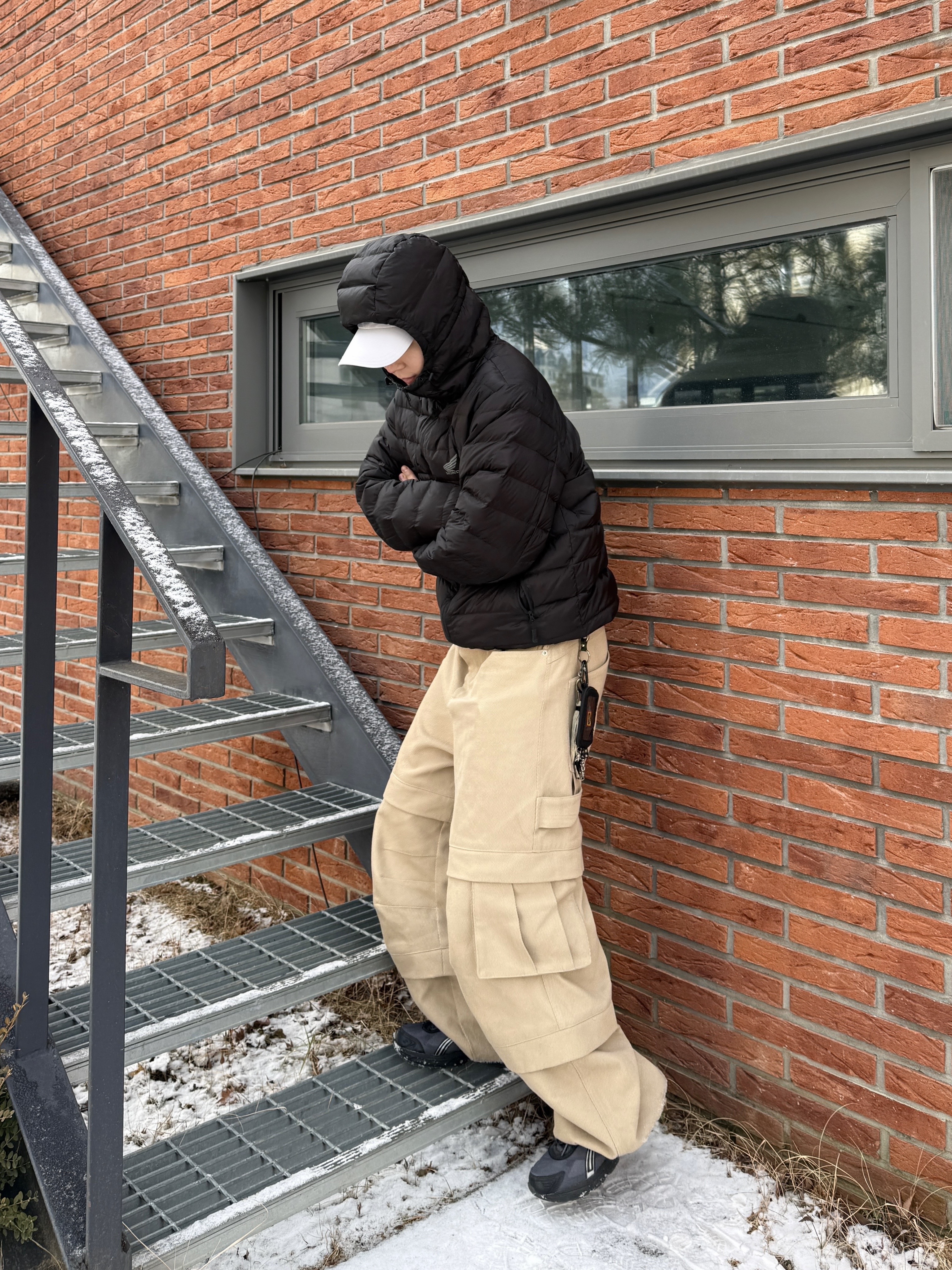 Honda H-Tech Storm Shield Parka Black, Kamien Titan Baggy Pants Beige 착용 스타일 - 1
