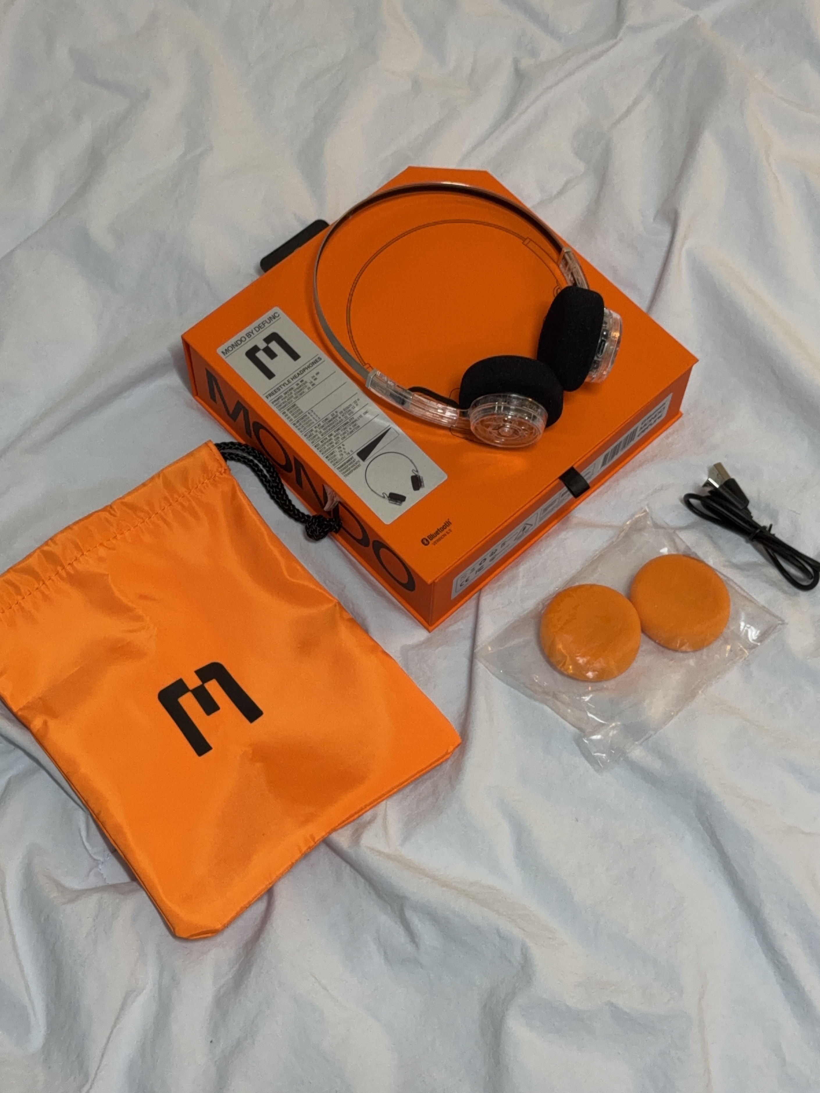 MONDO Freestyle On Ear Headphone Transparent 착용 스타일 - 7