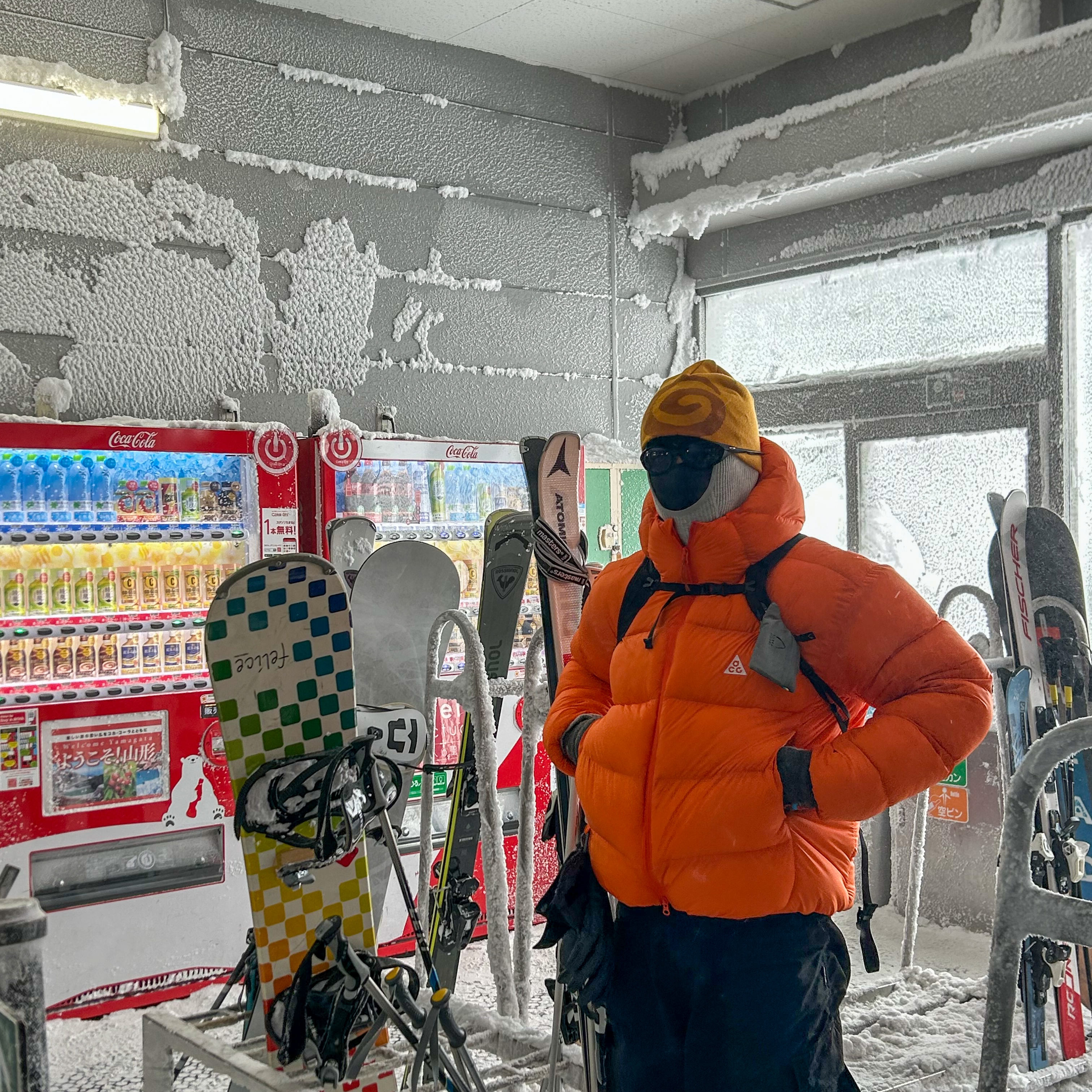 Nike ACG Therma-Fit ADV Lunar Lake Loose Hooded Jacket Safety Orange Summit White - Asia, Oakley Eye Jacket Redux Matte Black Frame Prizm Grey Lenses High Bridge Fit 착용 스타일 - 6