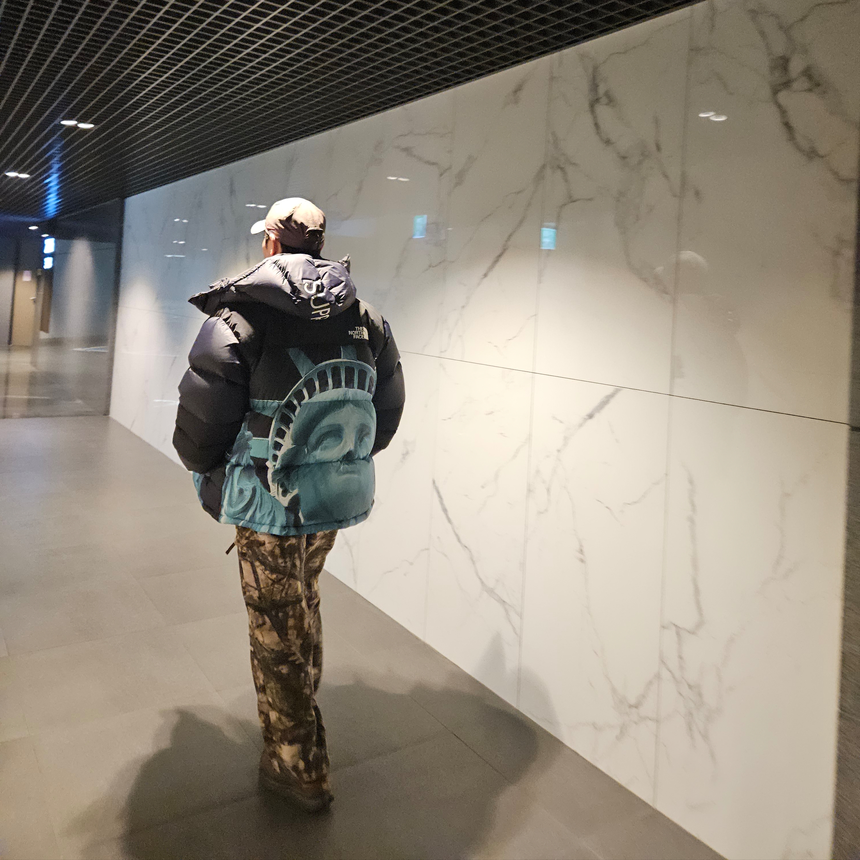 Supreme Polartec Pant TrueTimber Koda Camo - 25FW, Hoka Ora Primo Mineral Brown Cast Iron - 25FW 착용 스타일