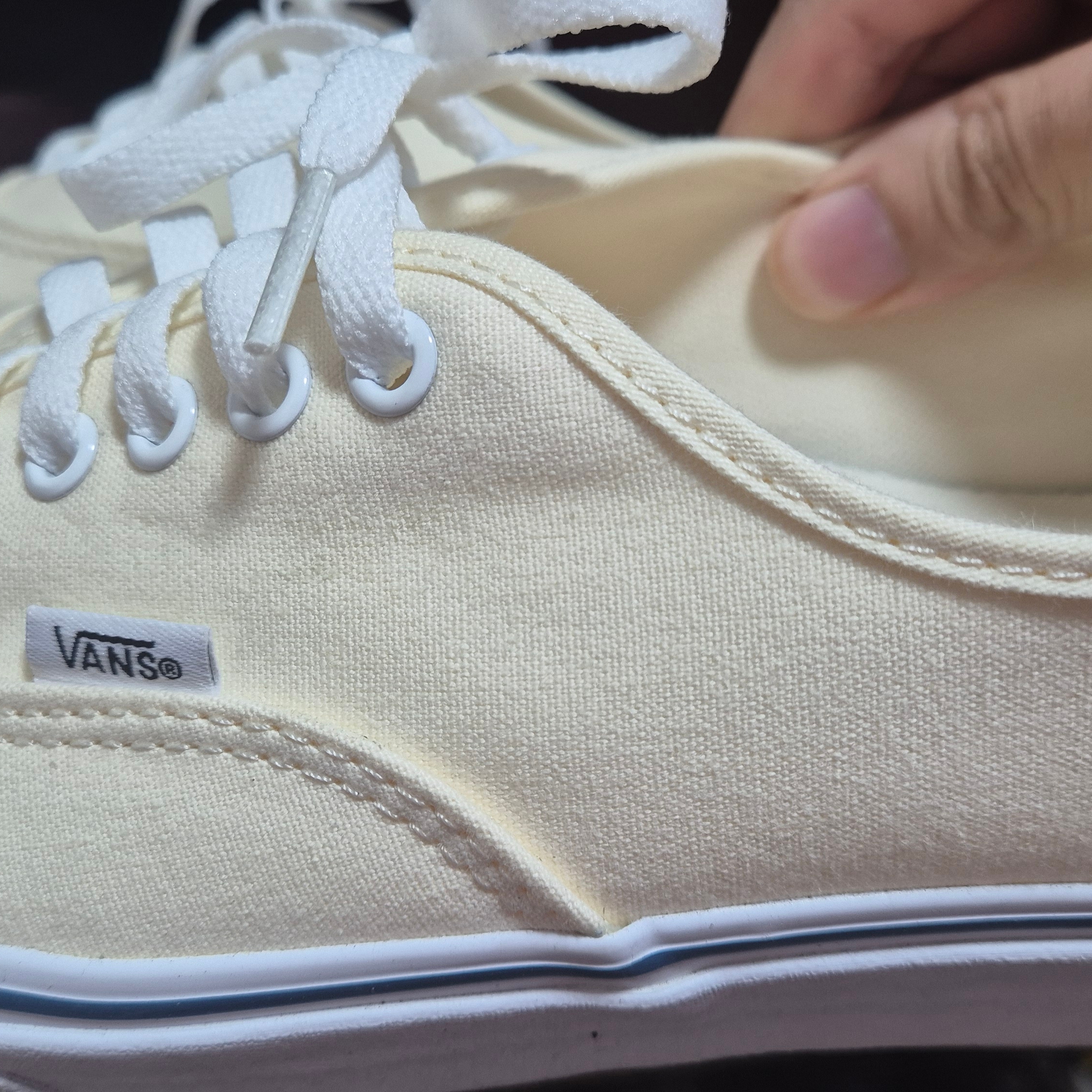 Vans Authentic White 착용 스타일