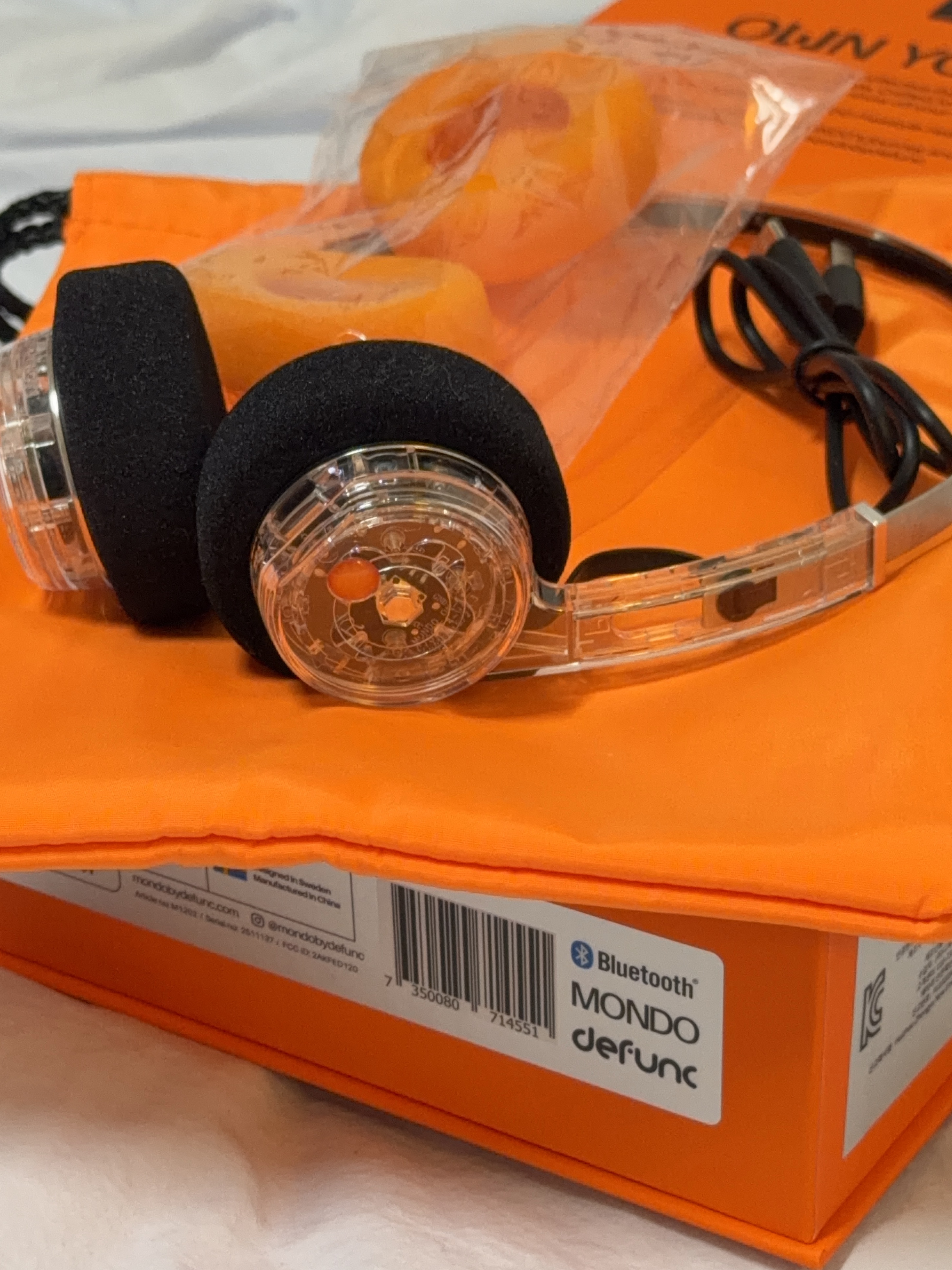 MONDO Freestyle On Ear Headphone Transparent 착용 스타일 - 5