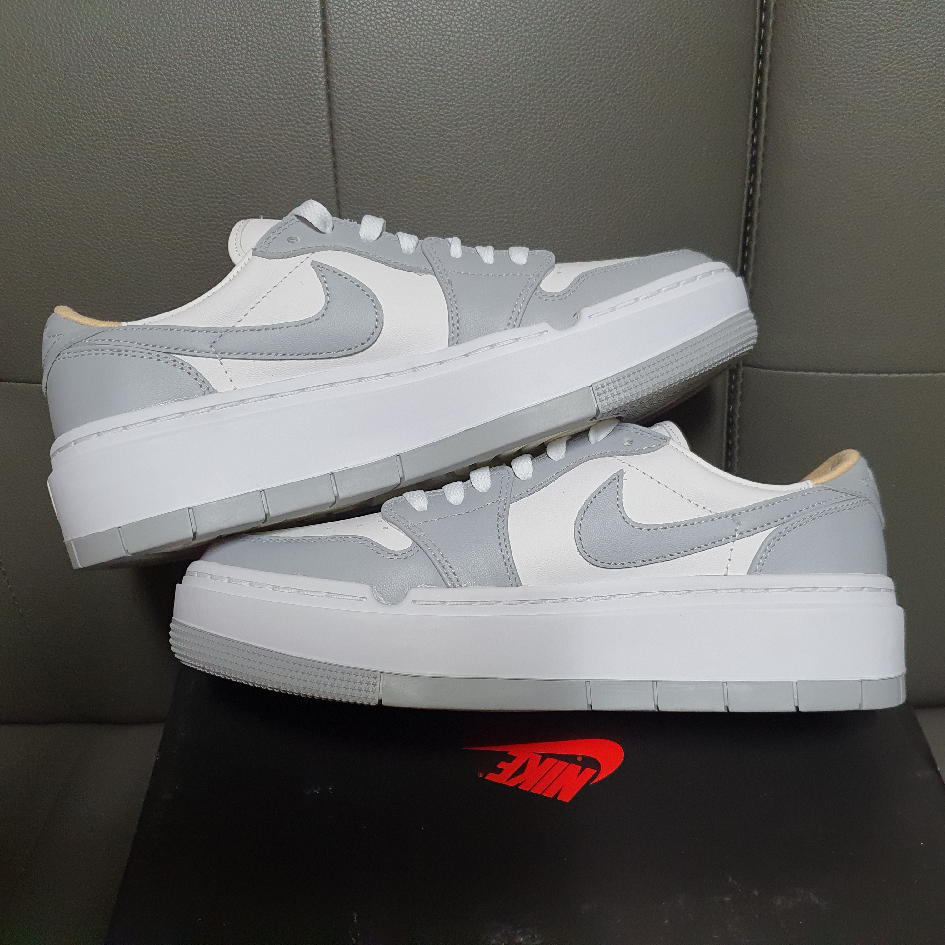 (W) Jordan 1 Elevate Low White and Wolf Grey 착용 스타일
