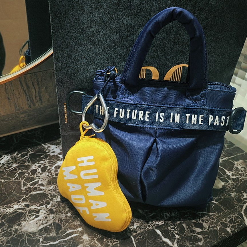Human Made Heart Shopping Bag Large Yellow, Human Made Heart Carabiner Silver 착용 스타일