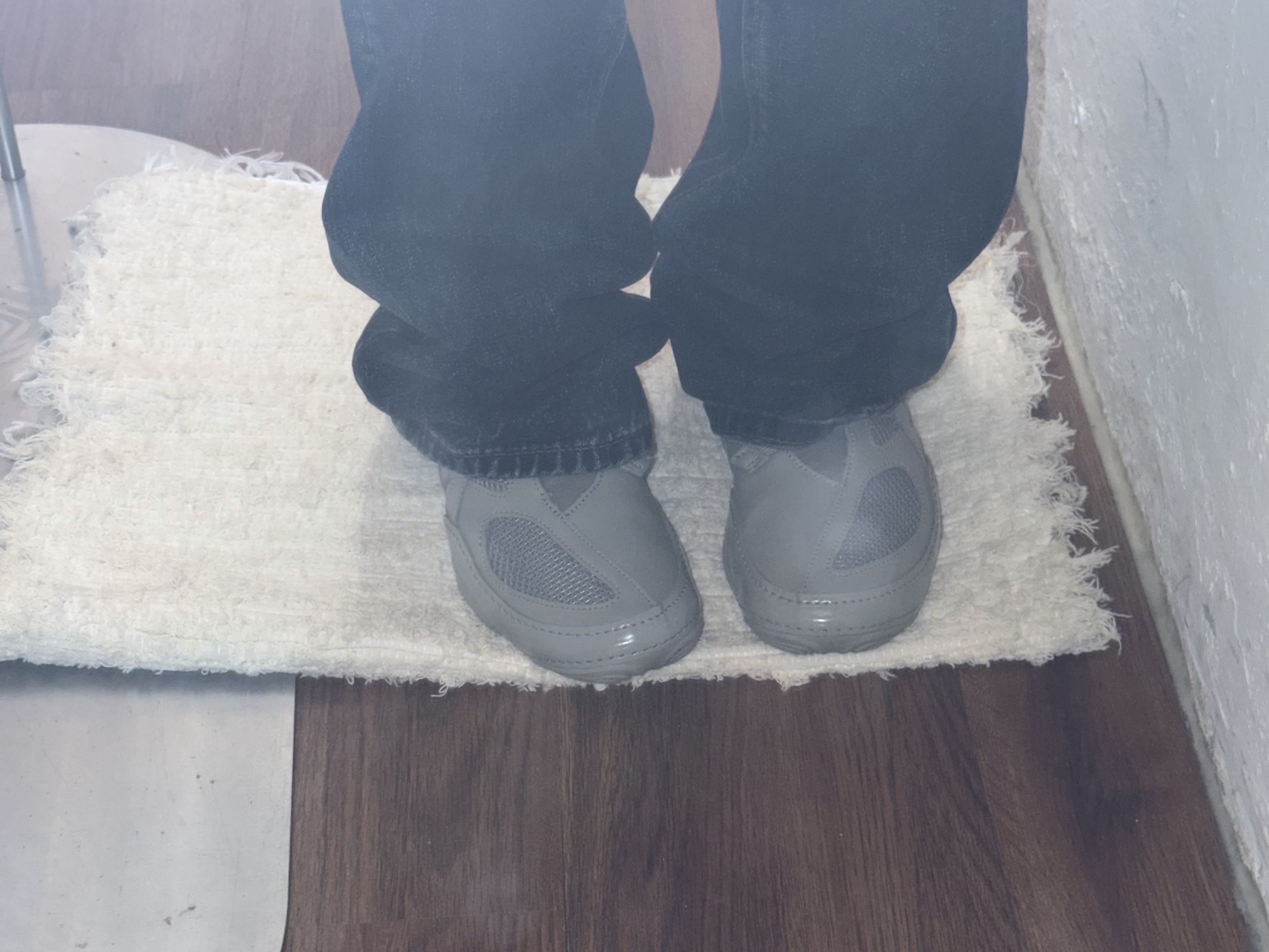 Asics x Issey Miyake Hyper Taping Grey 착용 스타일 - 5