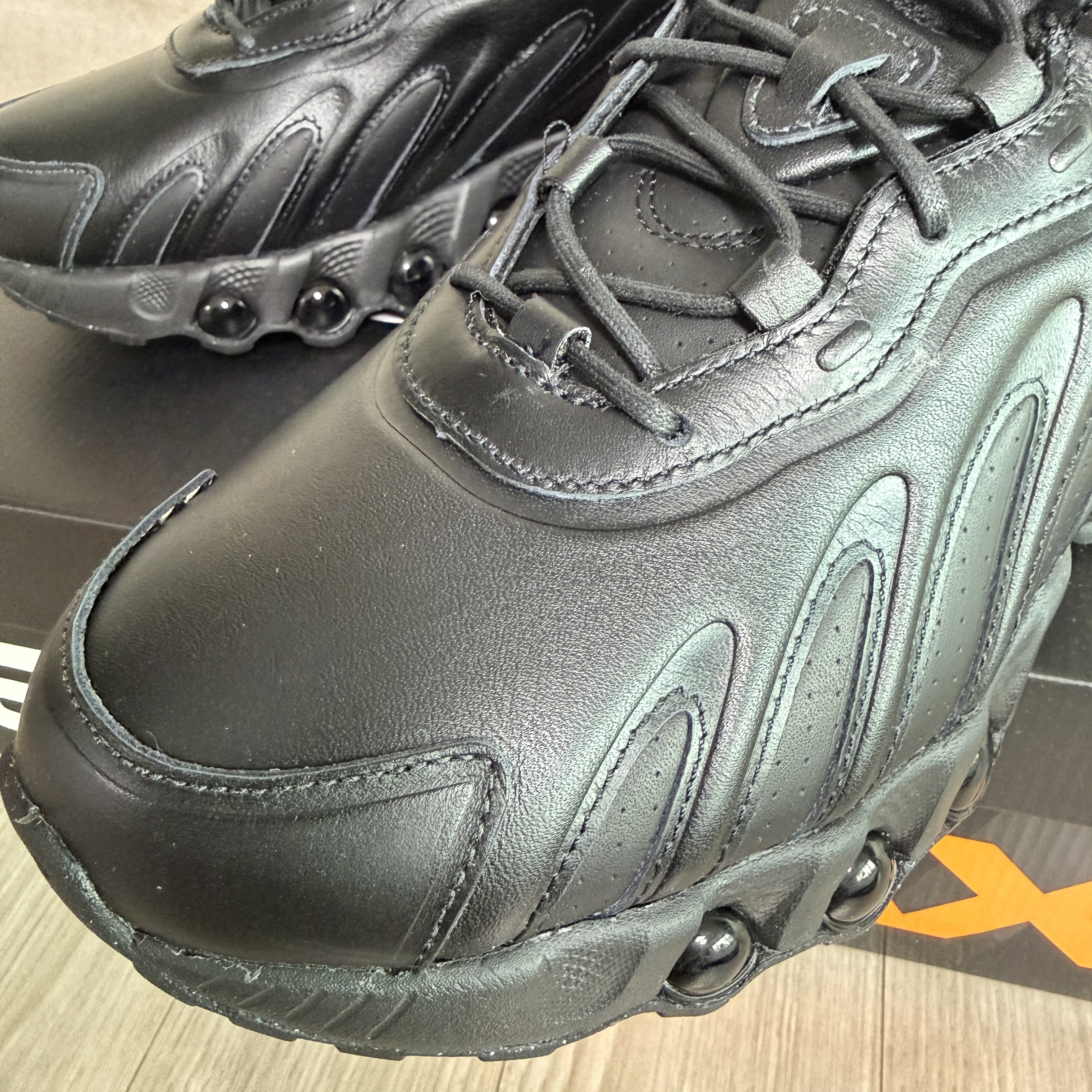 Nike Air Max Dn8 Black 착용 스타일 - 4