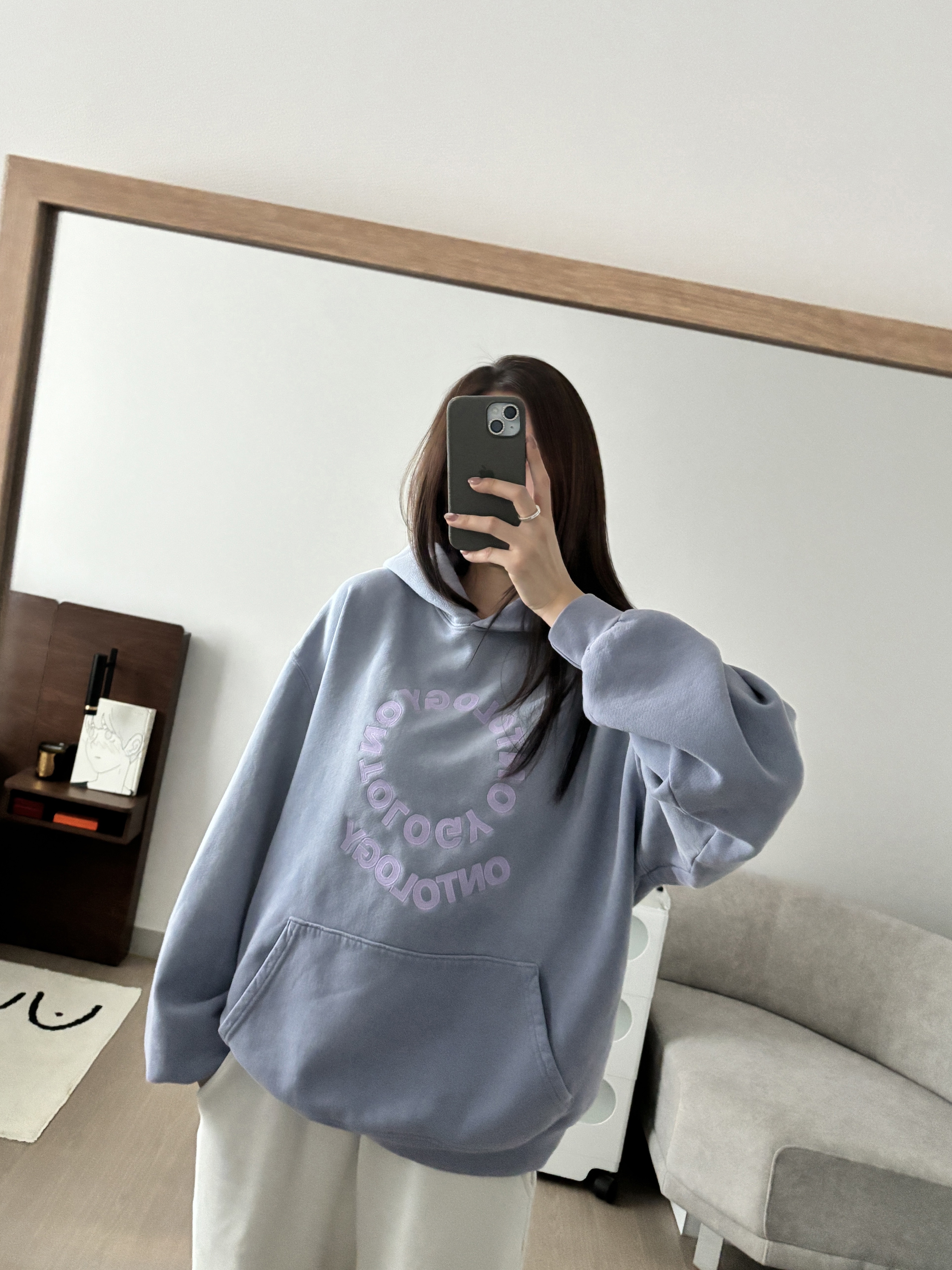 Palantir Ontology Shyam Hoodie Lavender 착용 스타일 - 2