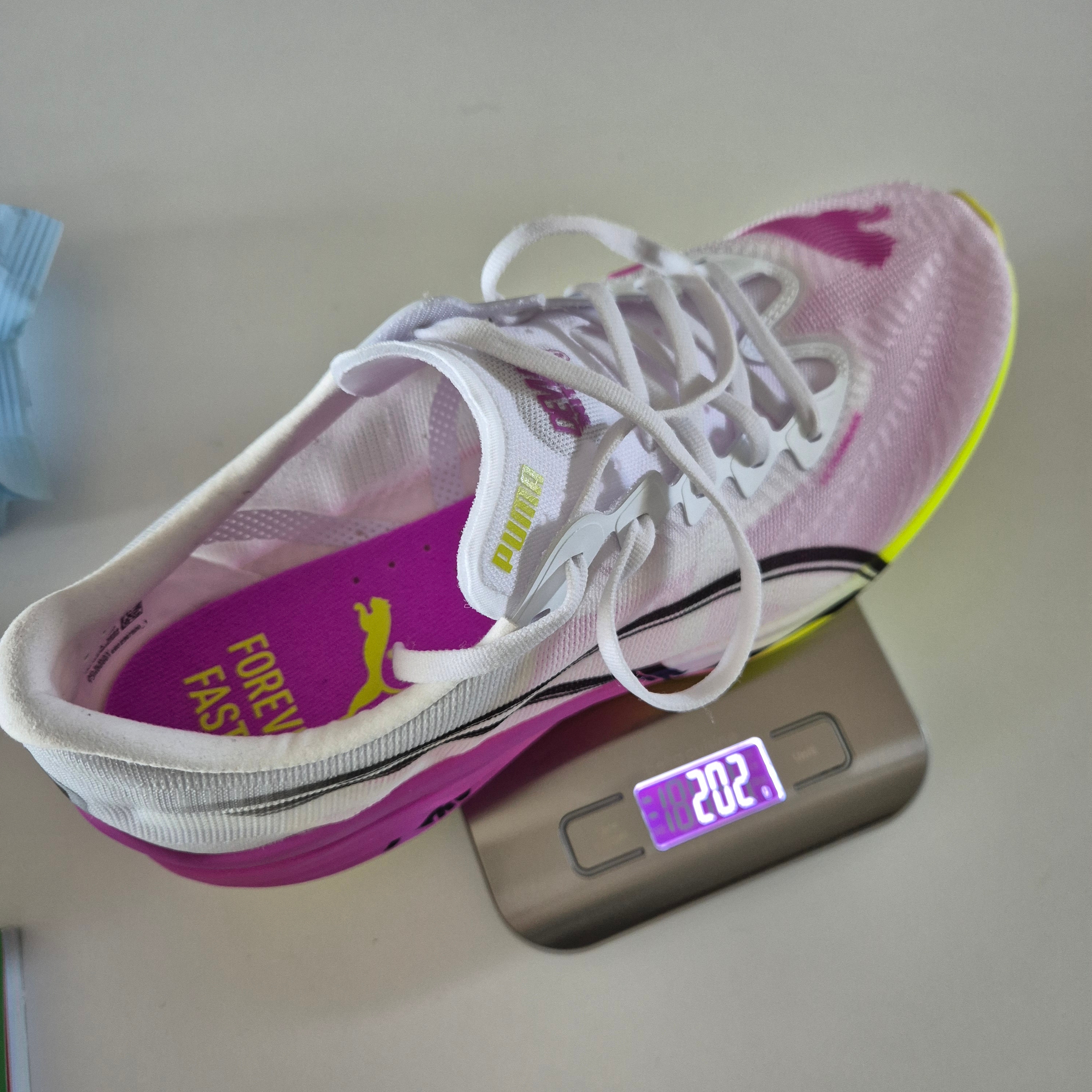 Puma Deviate Nitro Elite 3 White Pure Magenta 착용 스타일