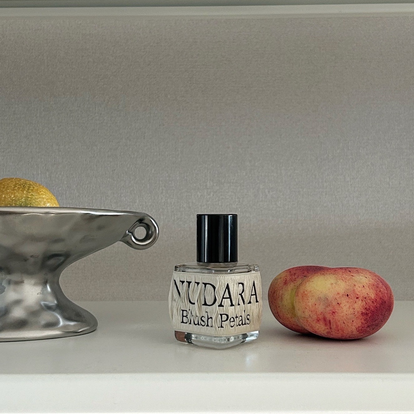 NUDARA Eau de parfum 30ml (6 Scents · Select 1) 착용 스타일
