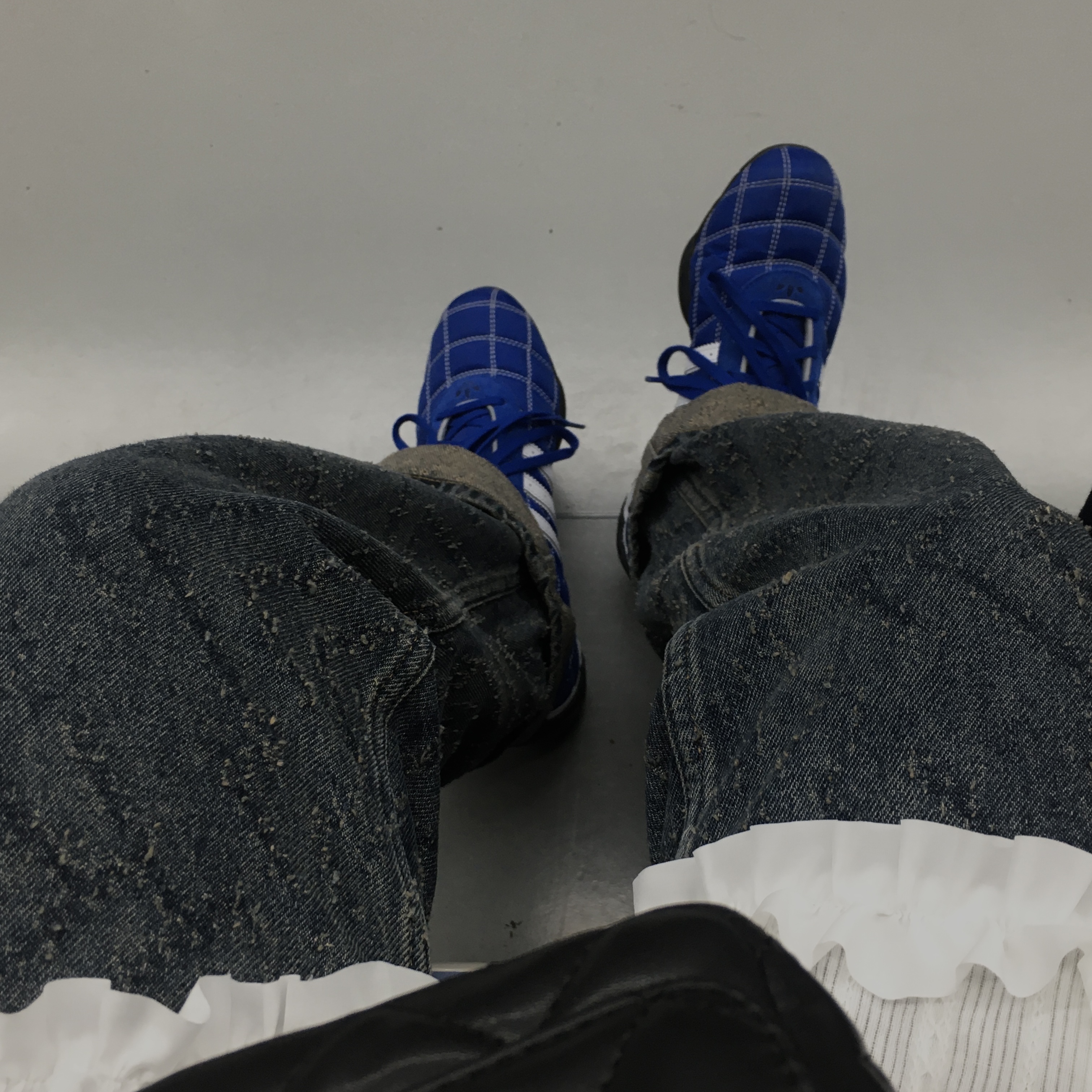Adidas Adiracer LO Power Blue Cloud White 착용 스타일 - 1