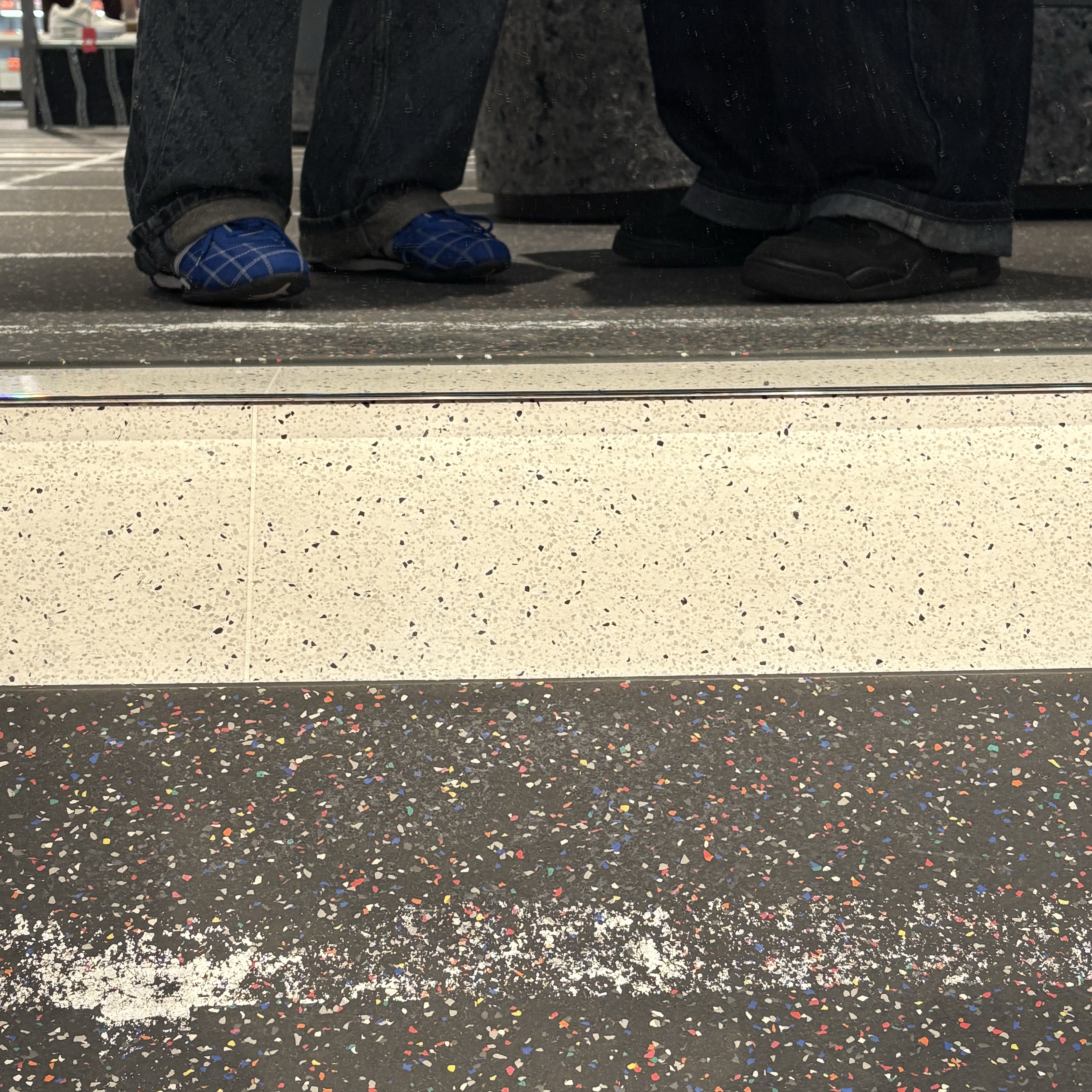 Adidas Adiracer LO Power Blue Cloud White 착용 스타일 - 4