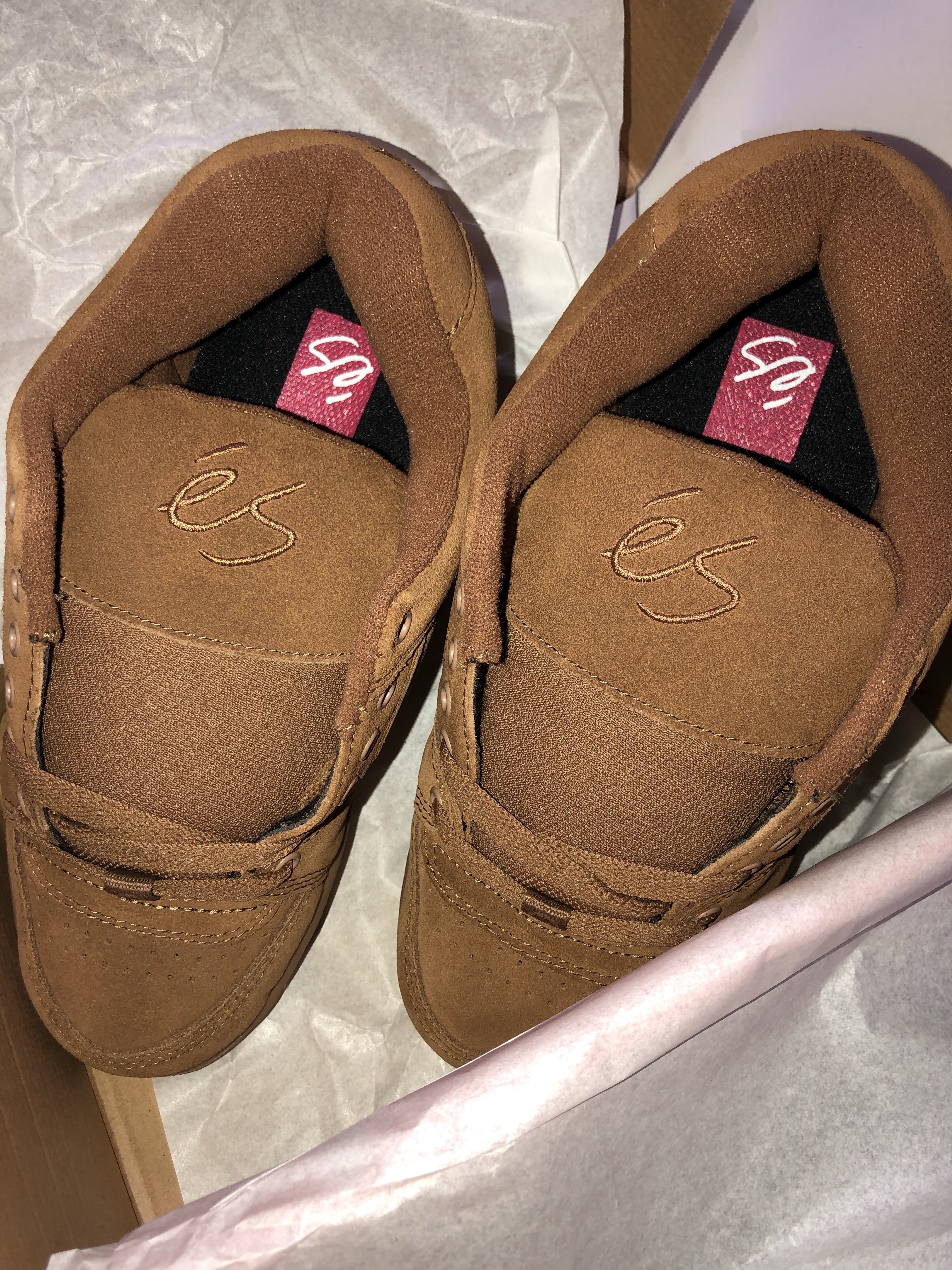 eS Accel OG Brown Gum 착용 스타일
