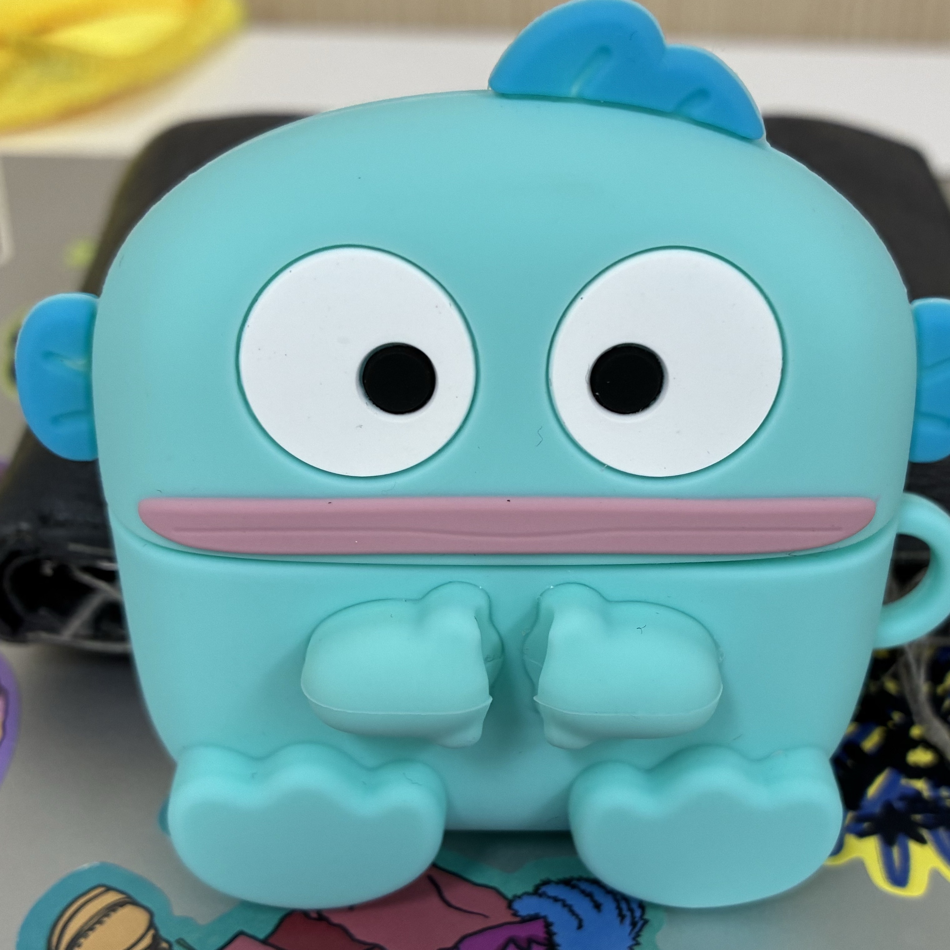 Sanrio Hangyodon AirPods Pro 1st/2nd gen Case 착용 스타일