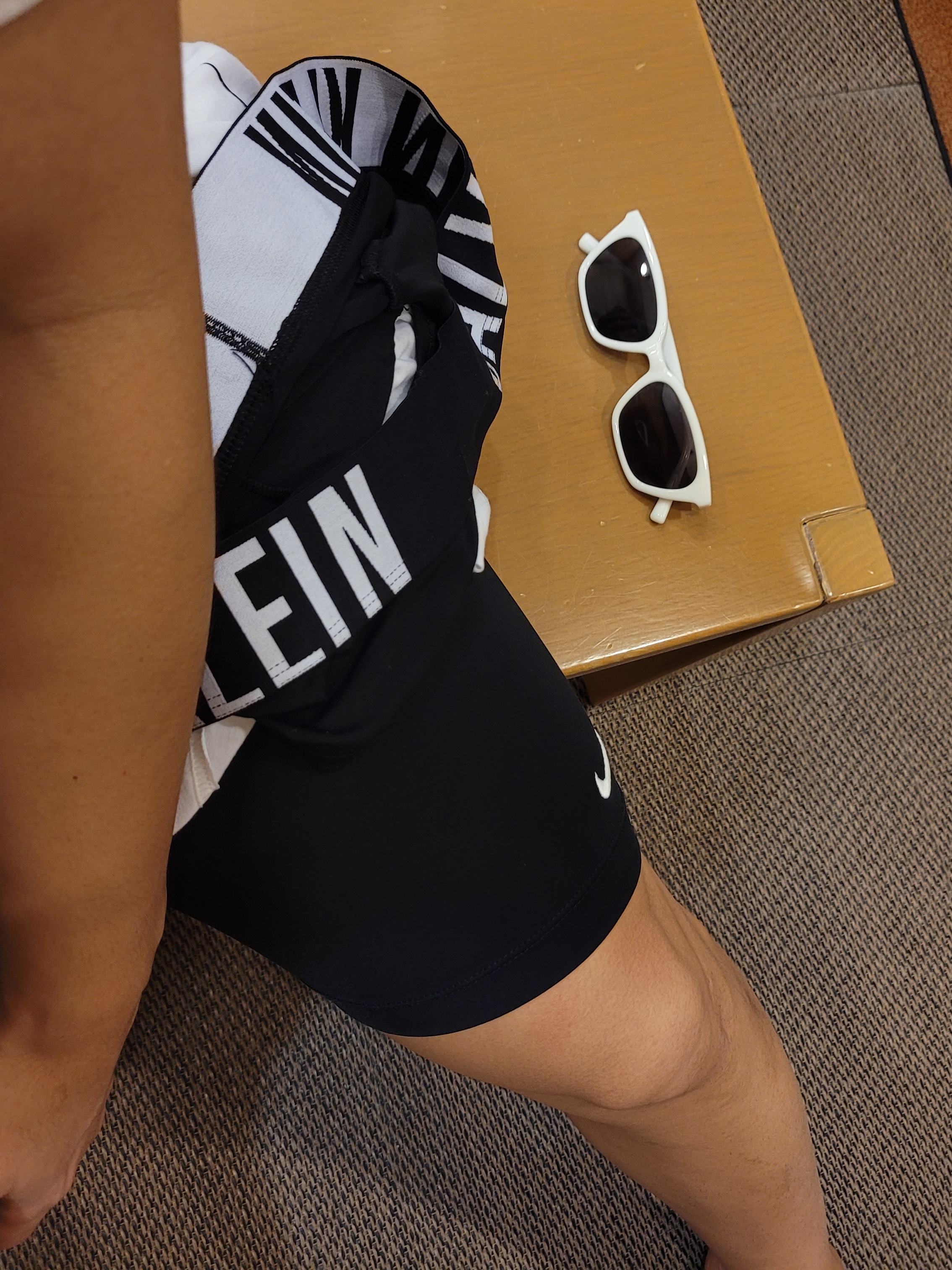 Nike Solid Jammer Swimsuit Black, Calvin Klein Intense Power 3-pack Low Rise Trunk Black 착용 스타일 - 1