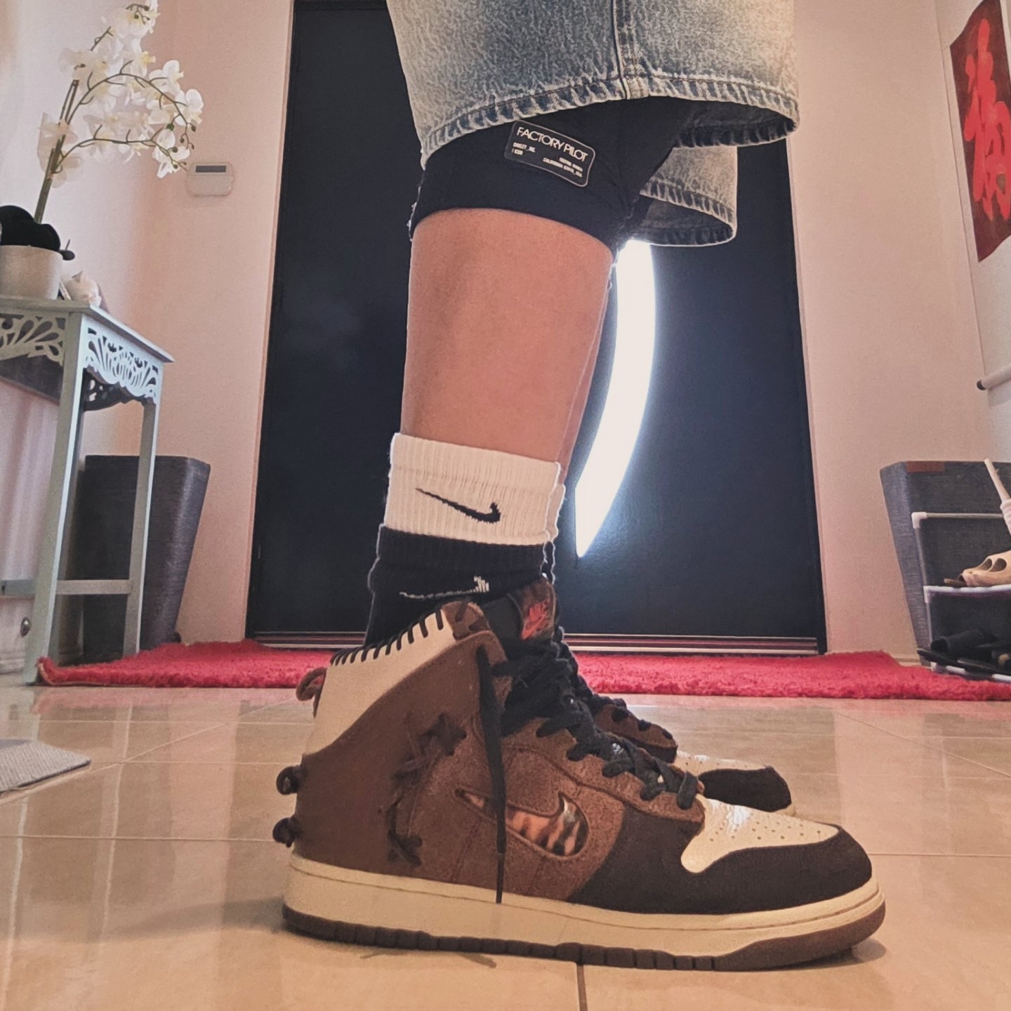 Supreme x Nike Leather Baseball Jersey White - 19FW, Nike x Bodega Dunk High Legend 착용 스타일 - 3