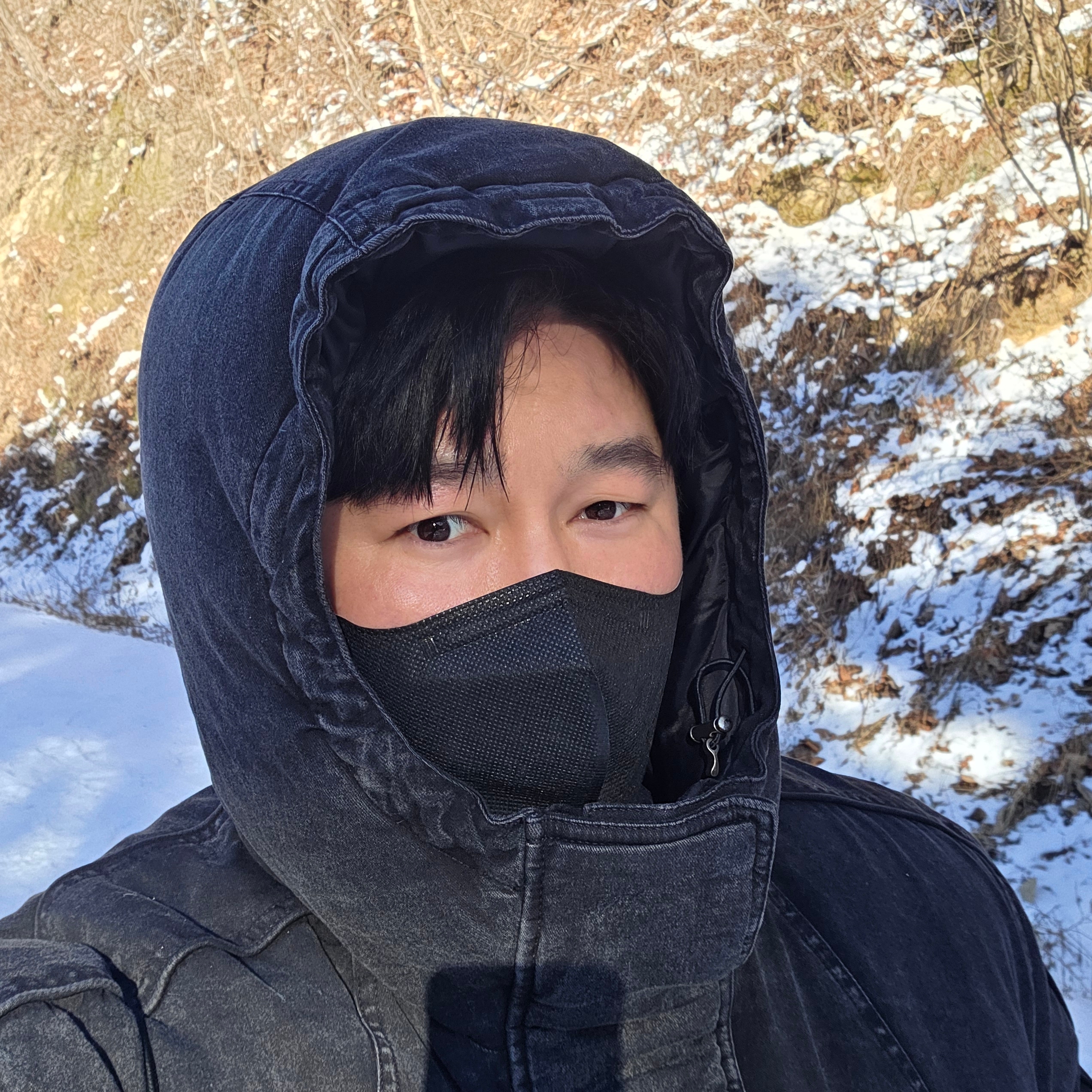 Customellow Denim Dyed Hood Down Jacket Dark Gray 착용 스타일 - 2