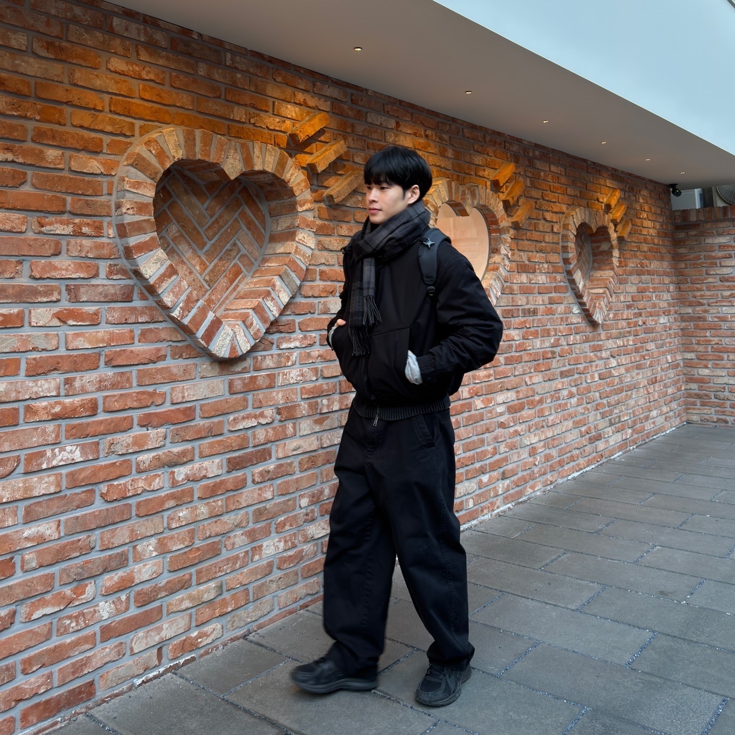 Asics Jog 100 2 Black 착용 스타일 - 3