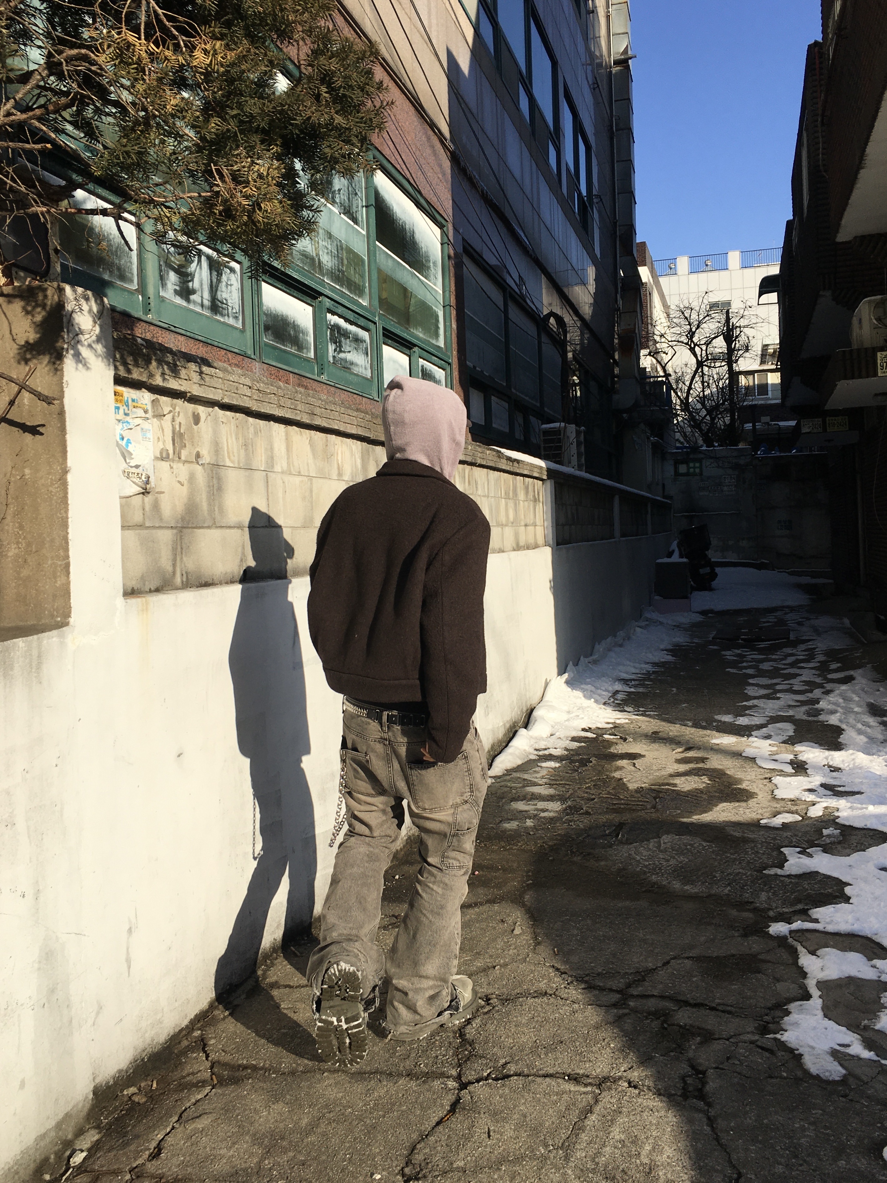 Nonnod Wool cropped jacket Brown, Balenciaga Combat Strike 20mm Boot Kaki 착용 스타일