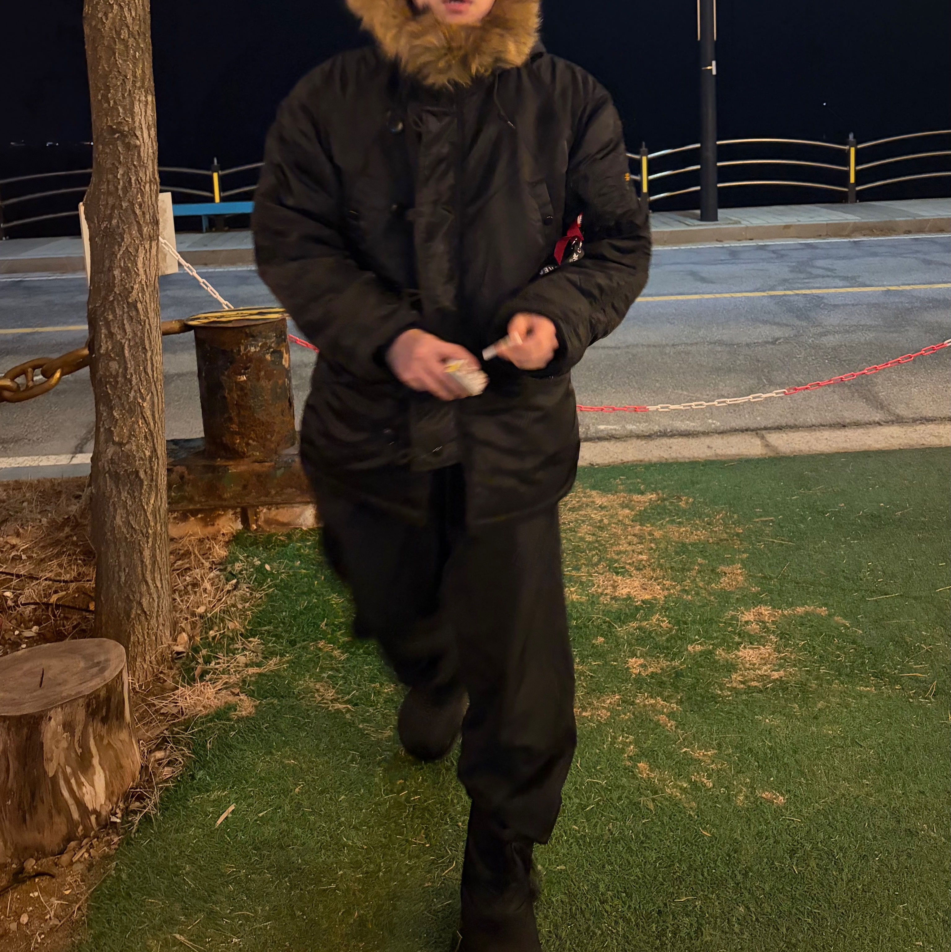 ALPHA INDUSTRIES N-3B Parka Black, Balenciaga Skiwear Alaska Nylon Low Boot Black 착용 스타일 - 2
