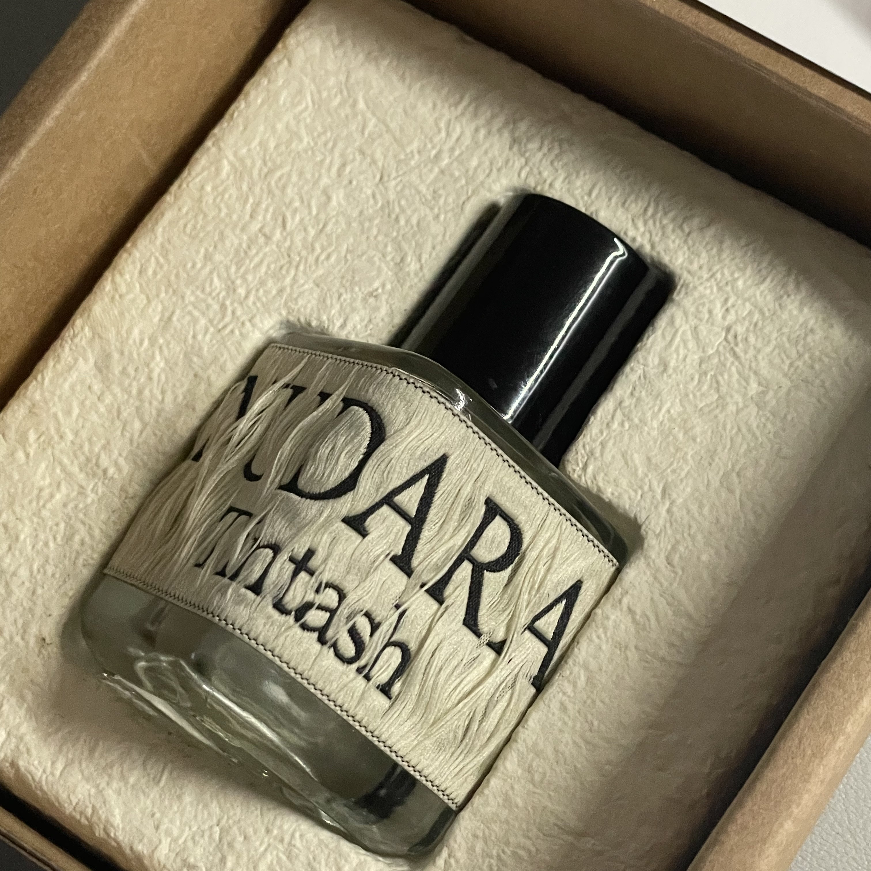 NUDARA Eau de parfum 30ml (6 Scents · Select 1) 착용 스타일 - 1