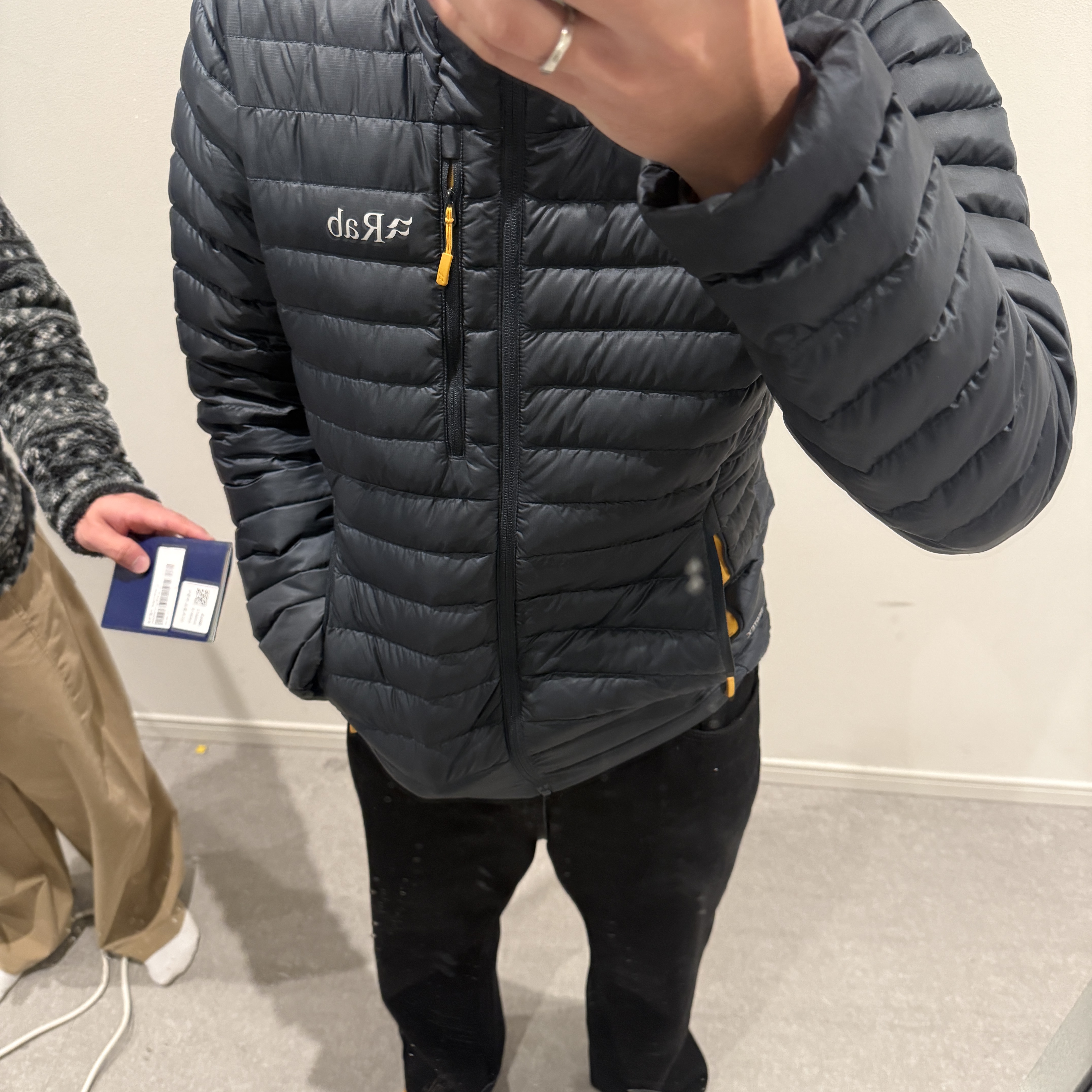 Rab Microlight Alpine Jacket Beluga, Jo Malone Oud & Bergamot Cologne Intense 100ml 착용 스타일 - 1