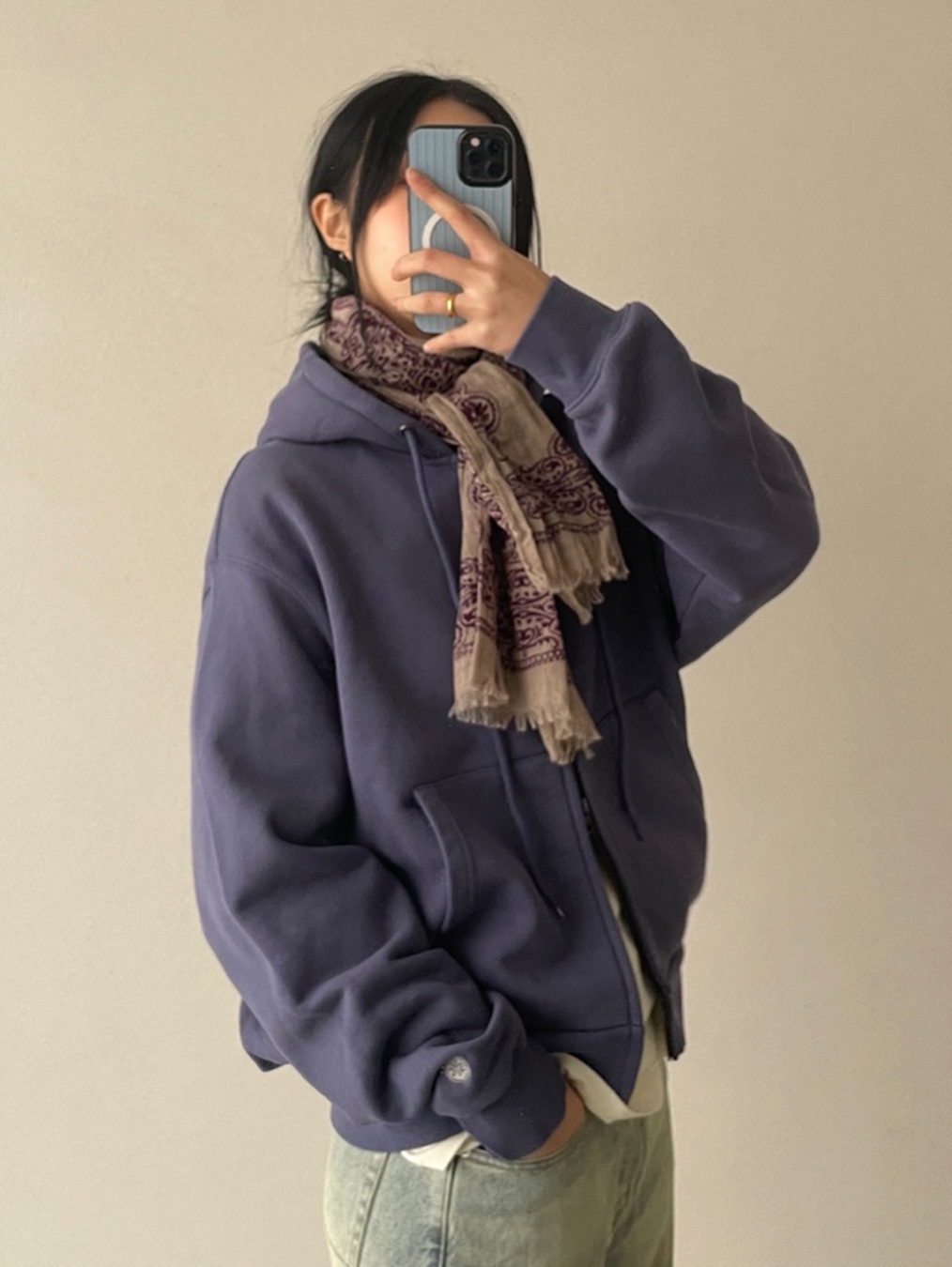 Sunday Ceremony Basic Hooded Zip-Up - Blue Grey 착용 스타일