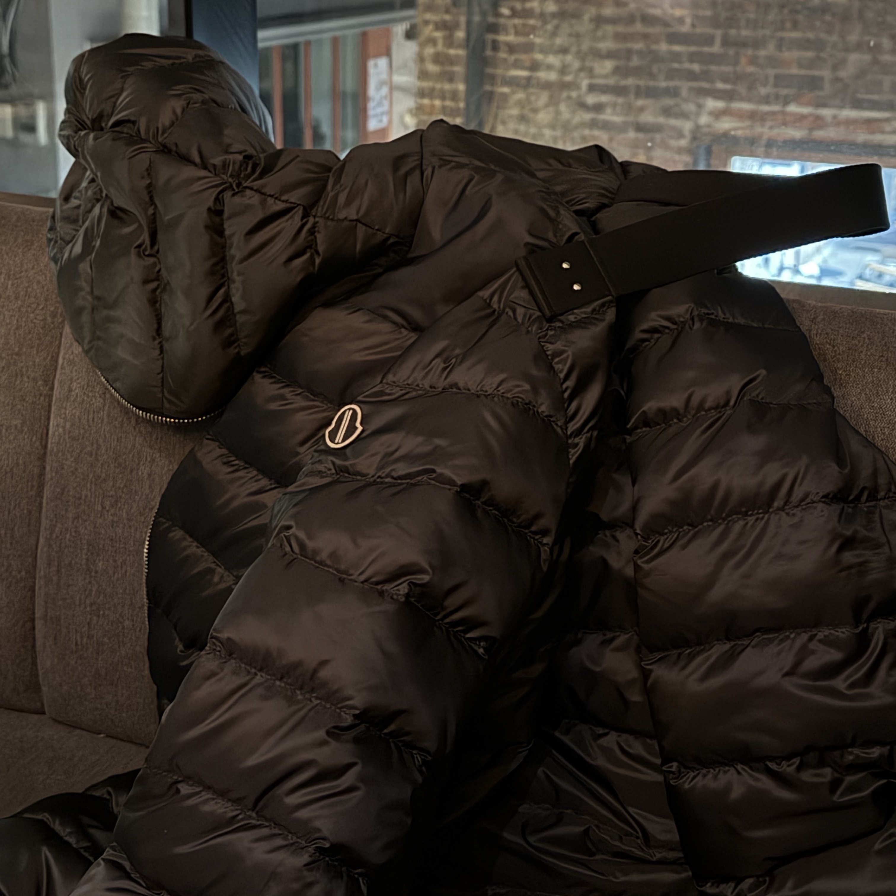 Moncler x Rick Owens Ziplock Hooded Short Down Jacket Black - 26SS 착용 스타일 - 4