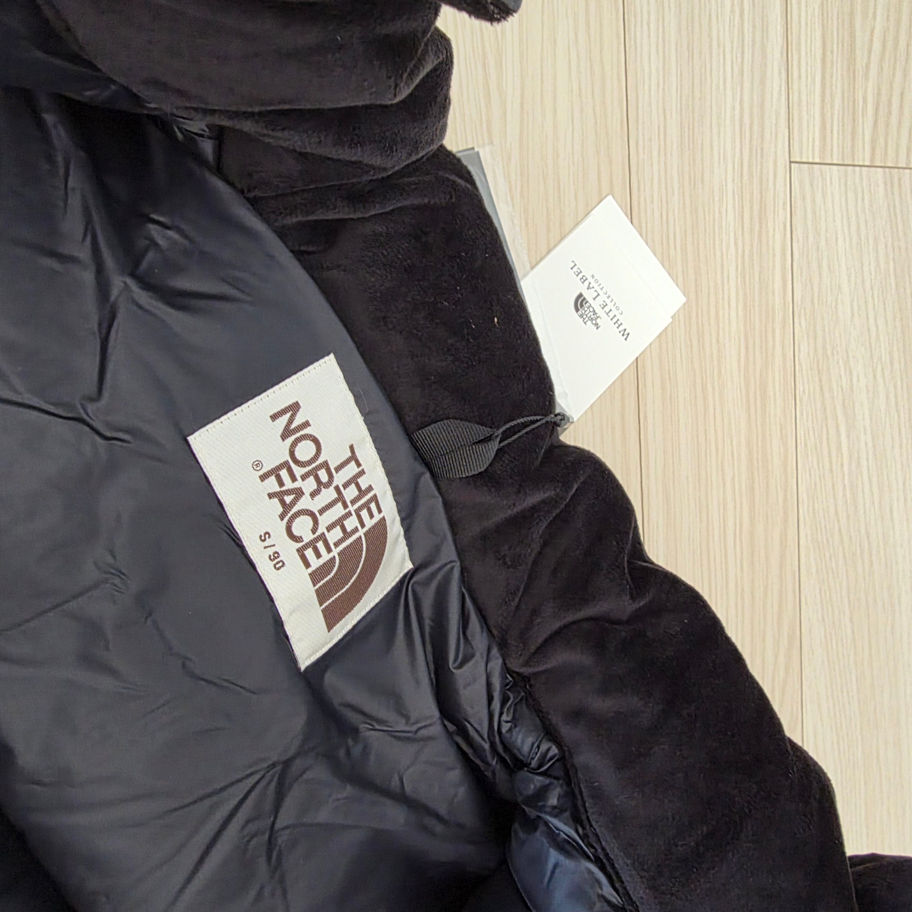 The North Face White Label Novelty Nuptse RDS Down Jacket Black 착용 스타일 - 3