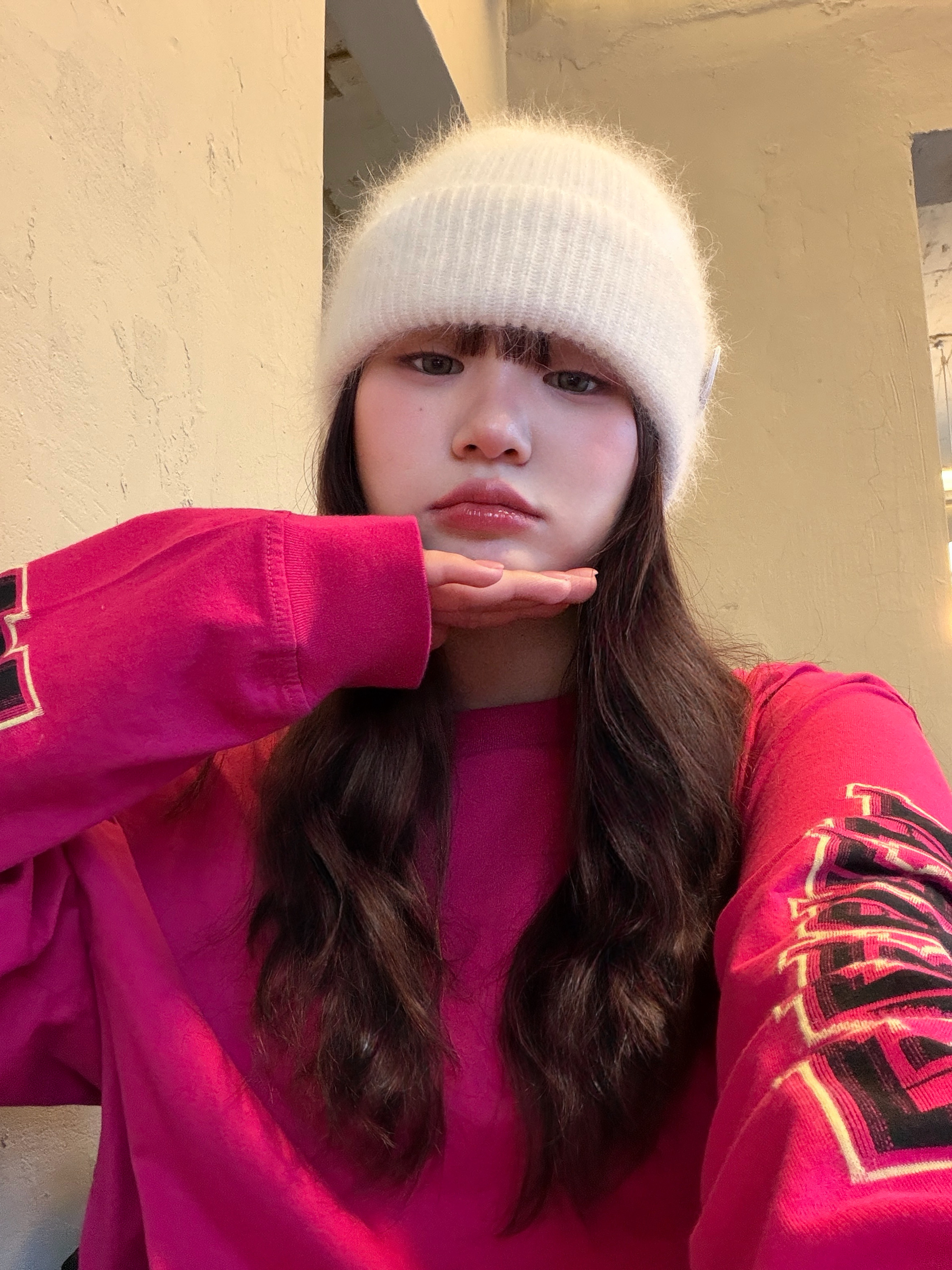 Supreme Intarsia Sleeve L/S Top Fuchsia - 25FW 착용 스타일 - 2