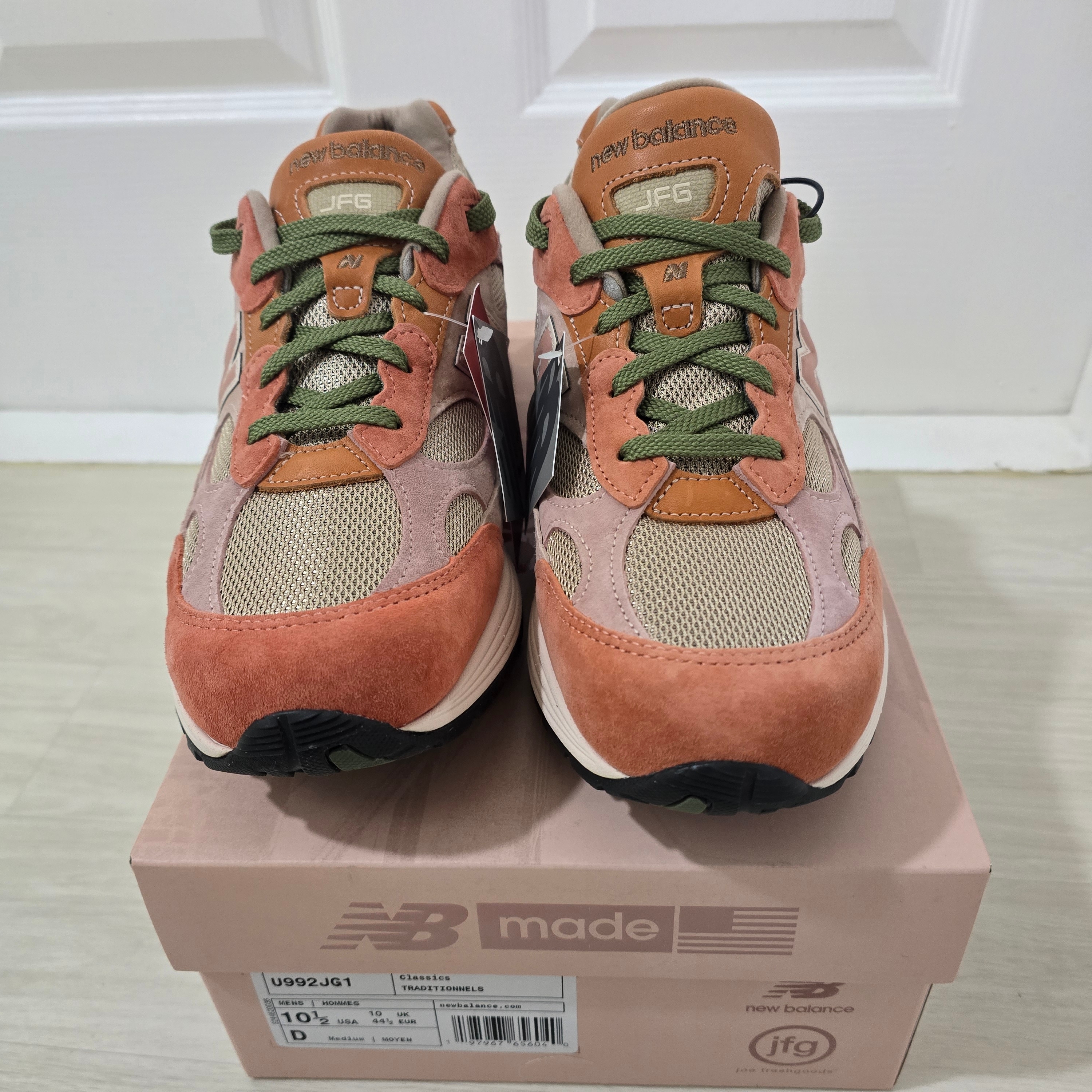 New Balance x Joe Freshgoods 992 Made in USA Aged Well 착용 스타일 - 3