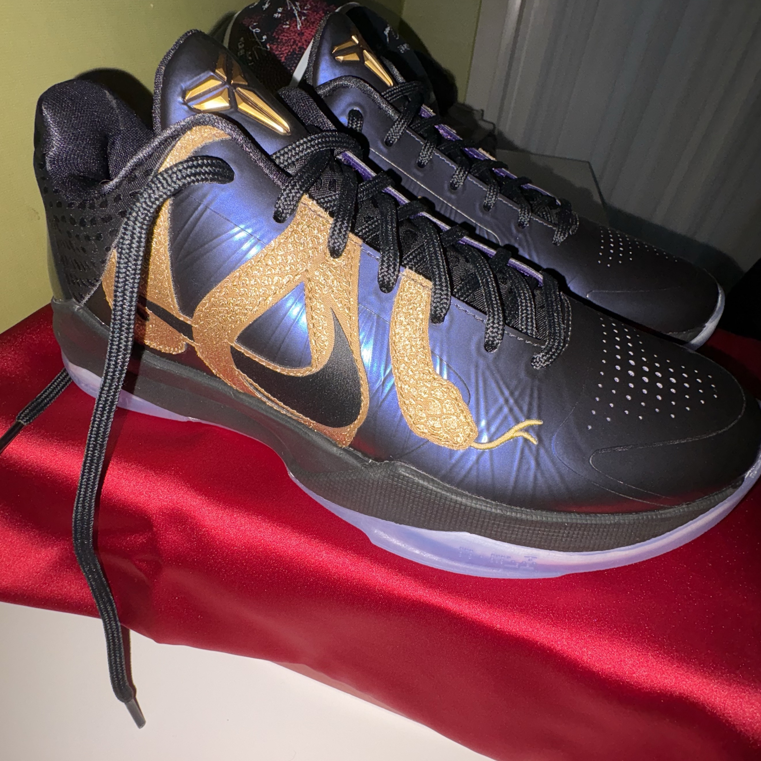 Nike Kobe 5 Protro Year of the Mamba Eggplant 착용 스타일